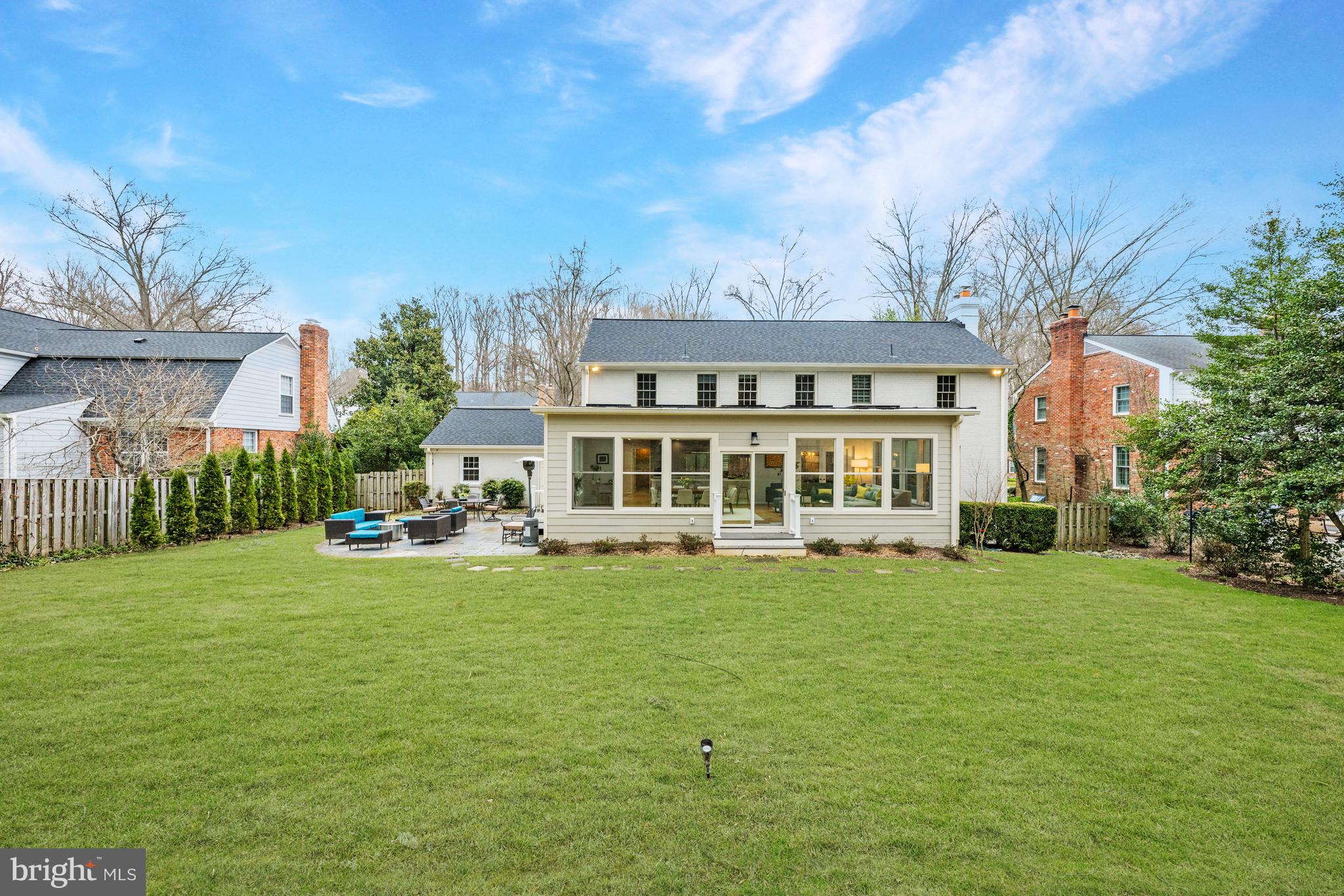RIVER FALLS - Residential