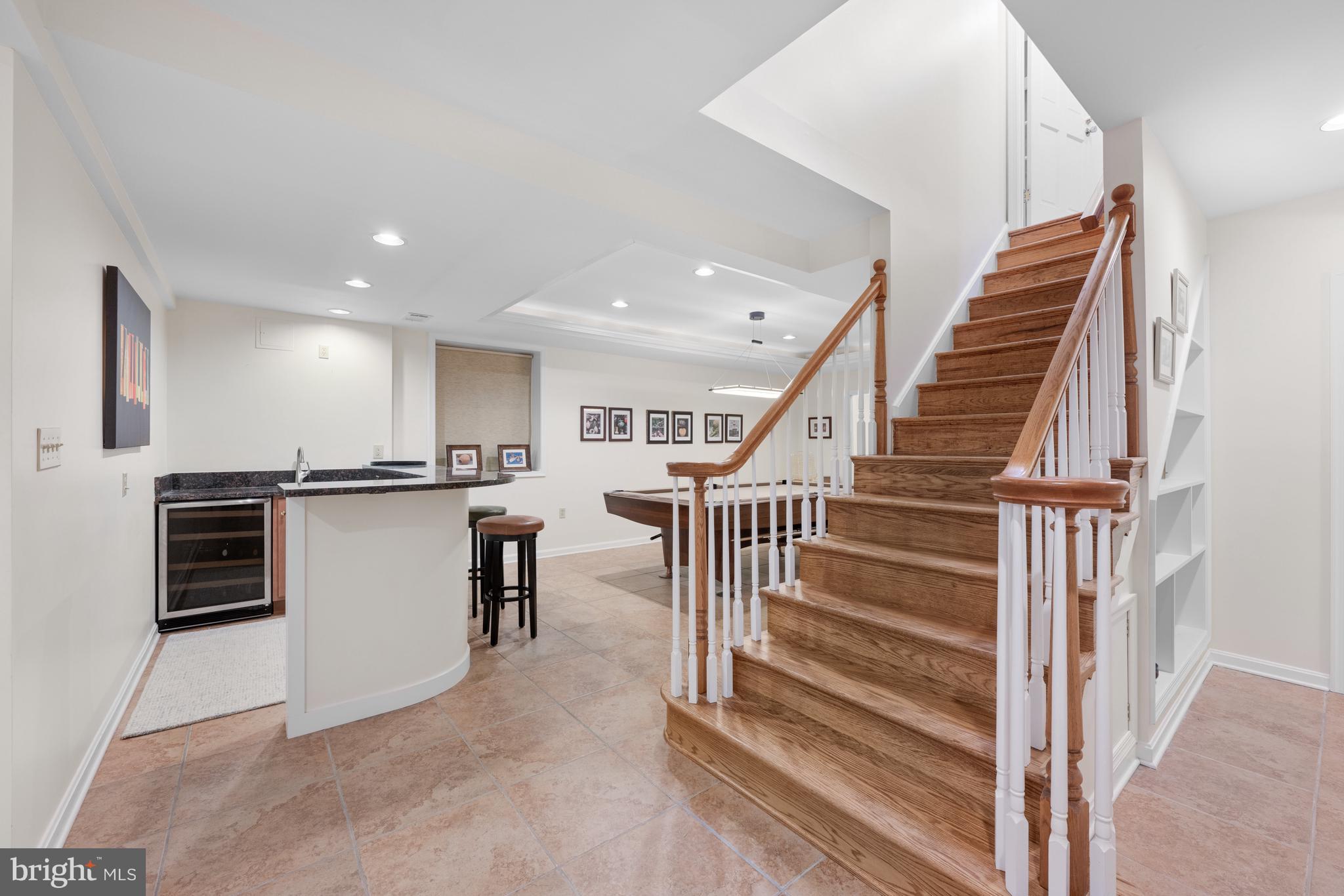 RIVER FALLS - Residential
