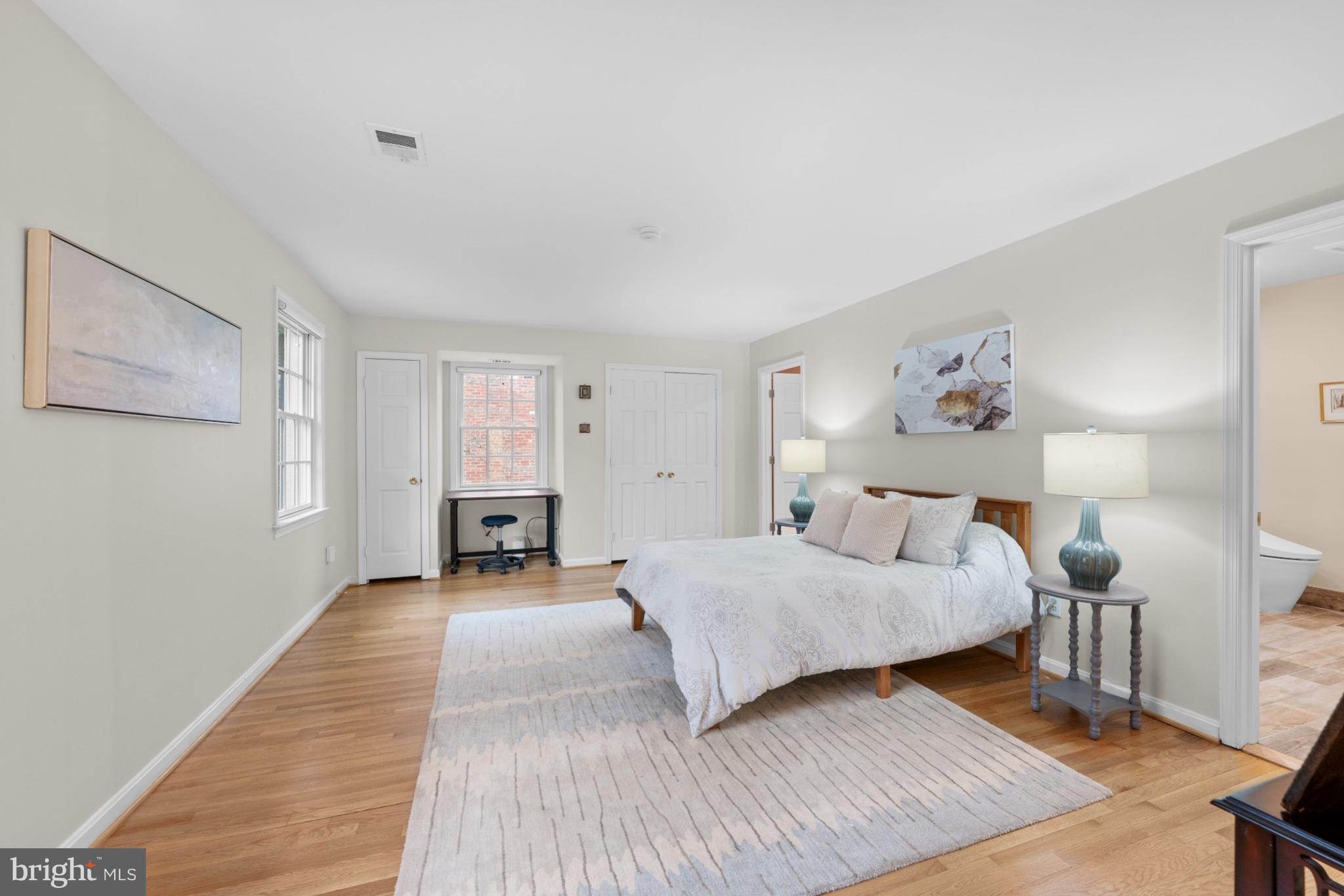 RIVER FALLS - Residential