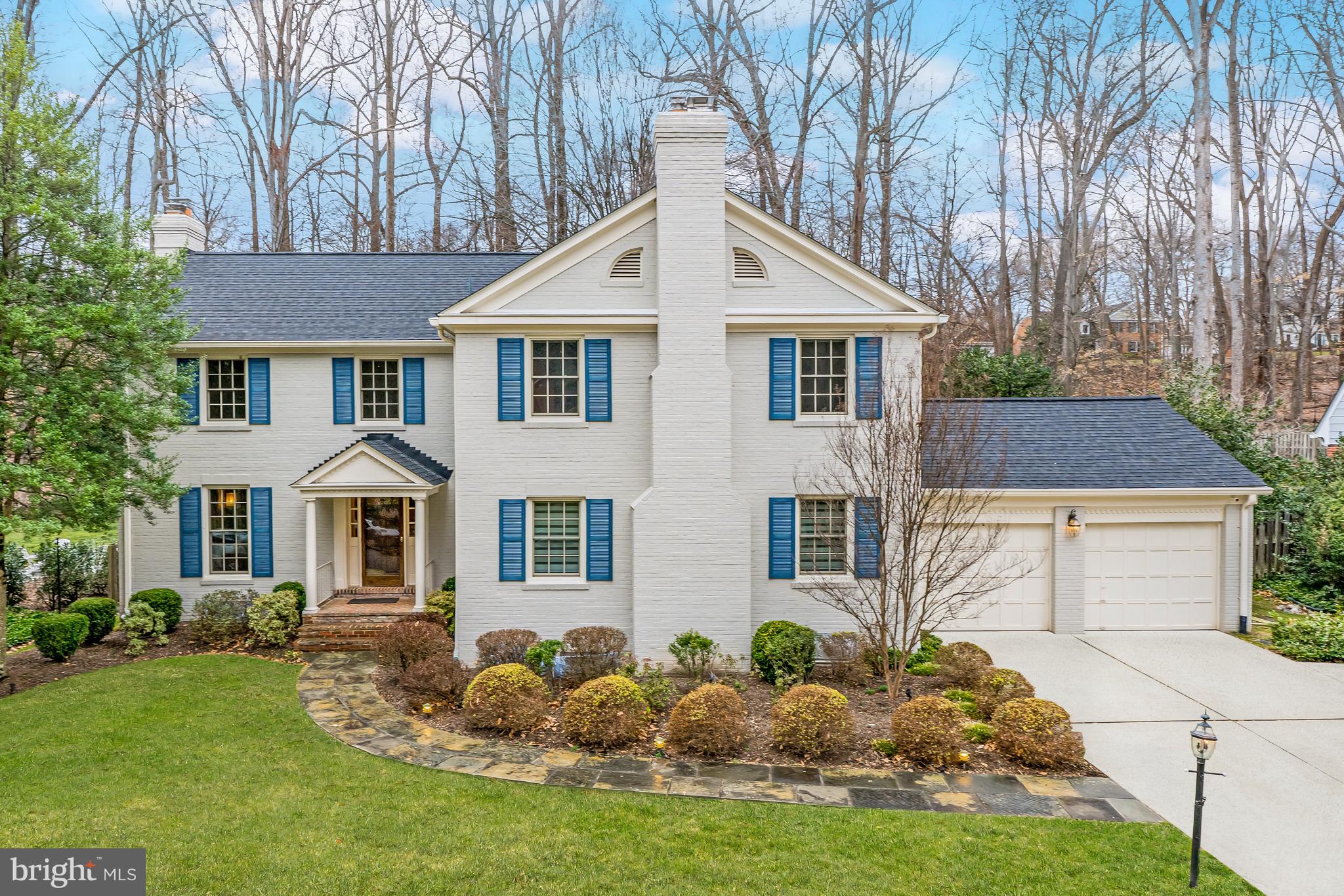 RIVER FALLS - Residential