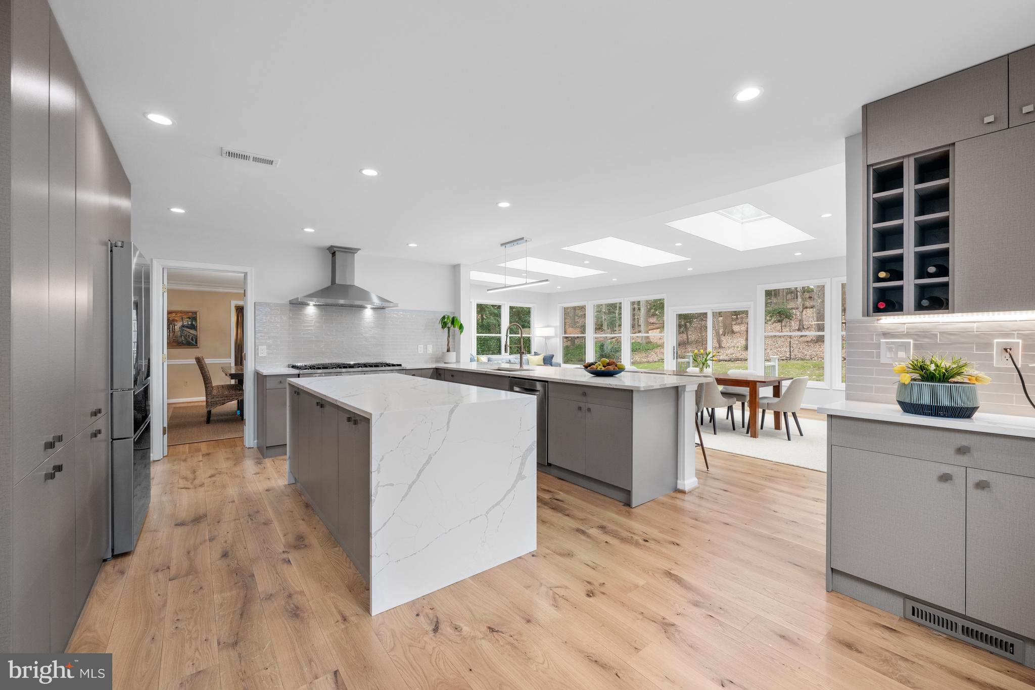 RIVER FALLS - Residential
