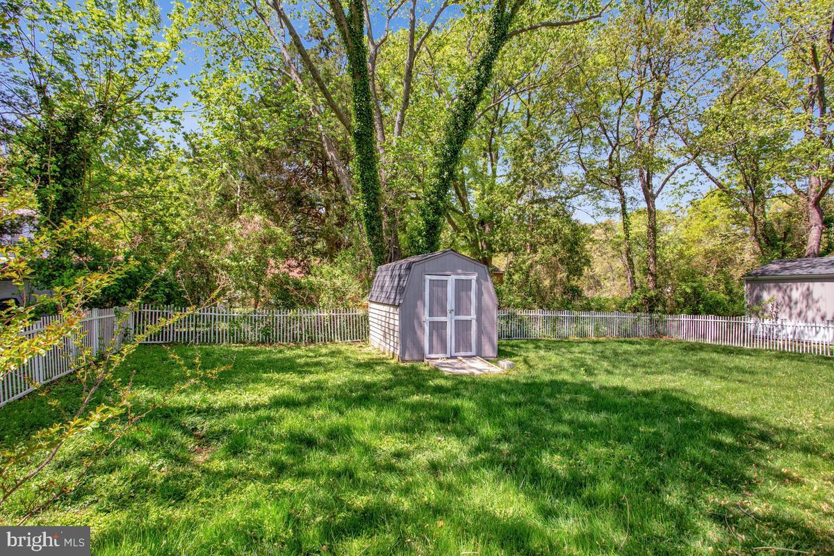 SNUG HARBOR - Residential