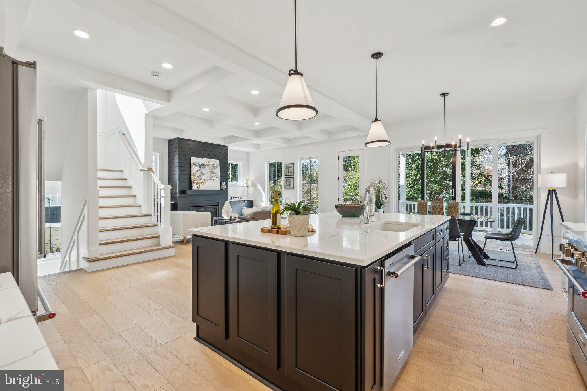 WAYCROFT - WOODLAWN - Residential