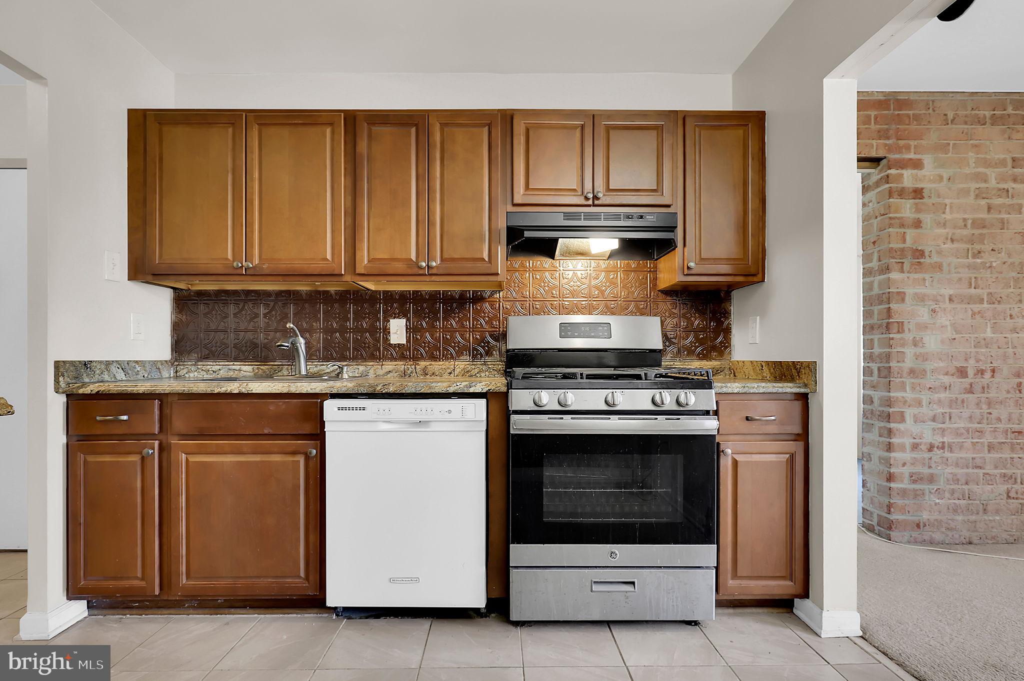 THOMAS CHOICE GARDENS - Residential