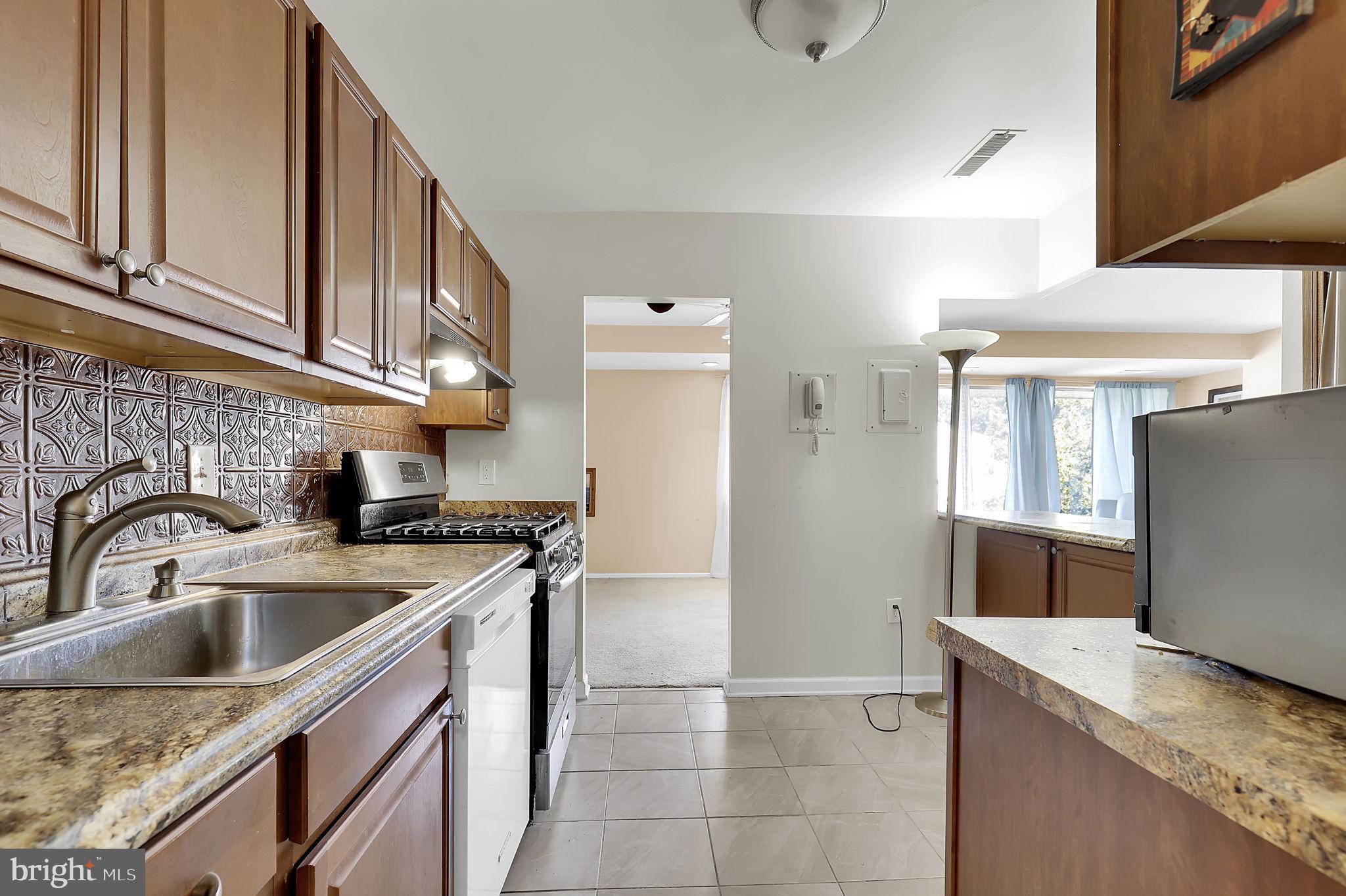THOMAS CHOICE GARDENS - Residential