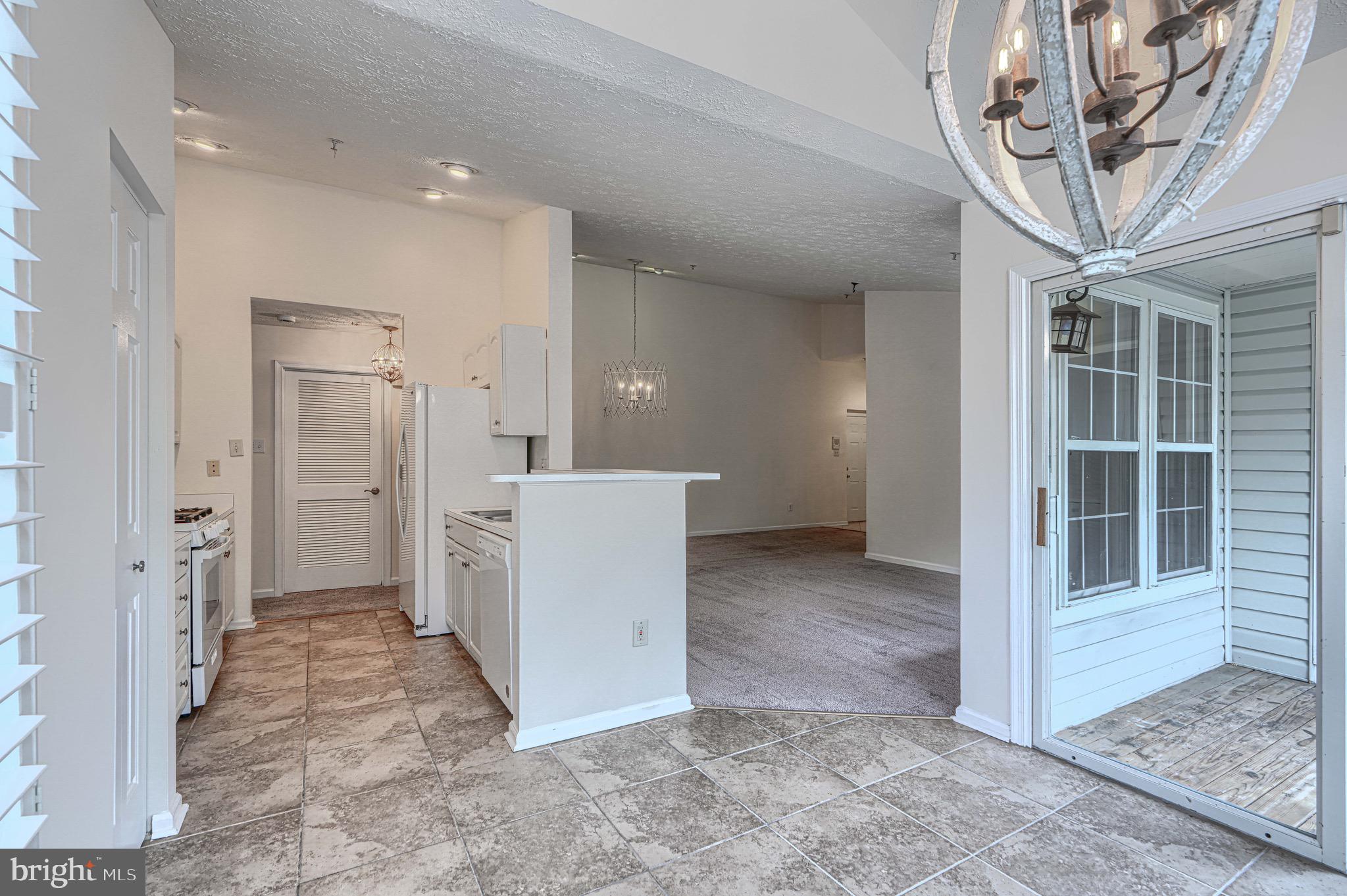 SOUTHFIELD CONDO - Residential