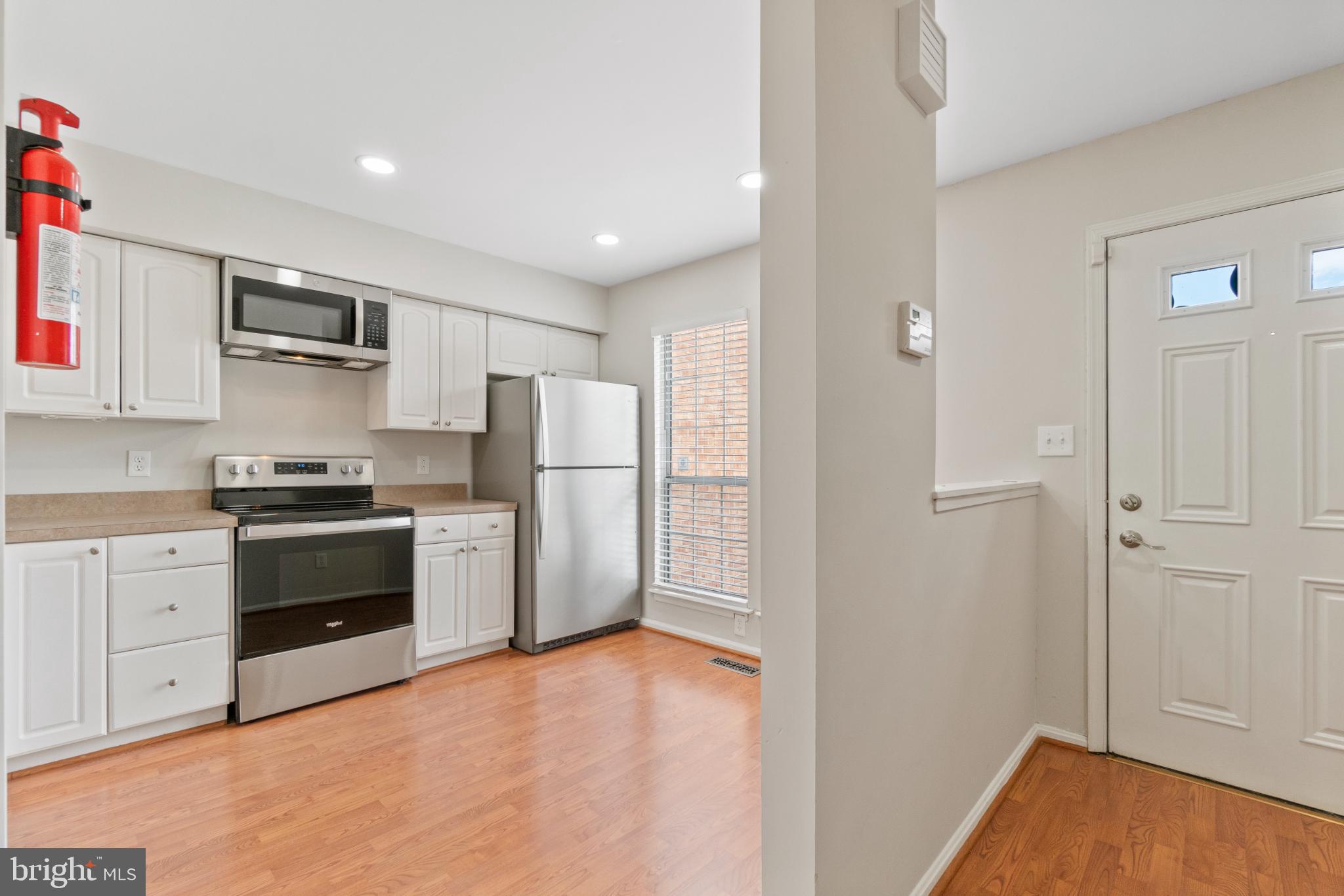 BELVEDERE SQUARE - Residential
