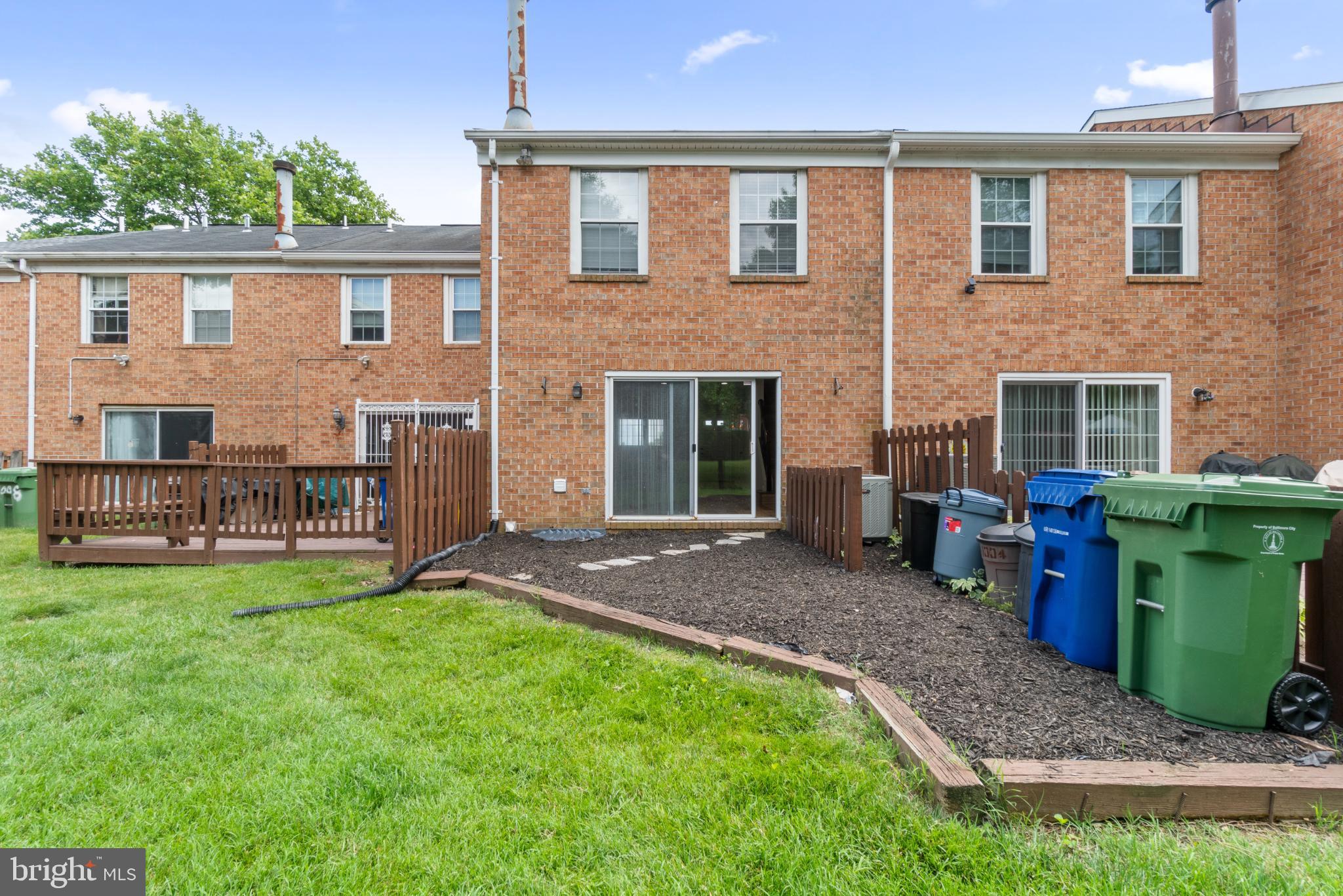 BELVEDERE SQUARE - Residential
