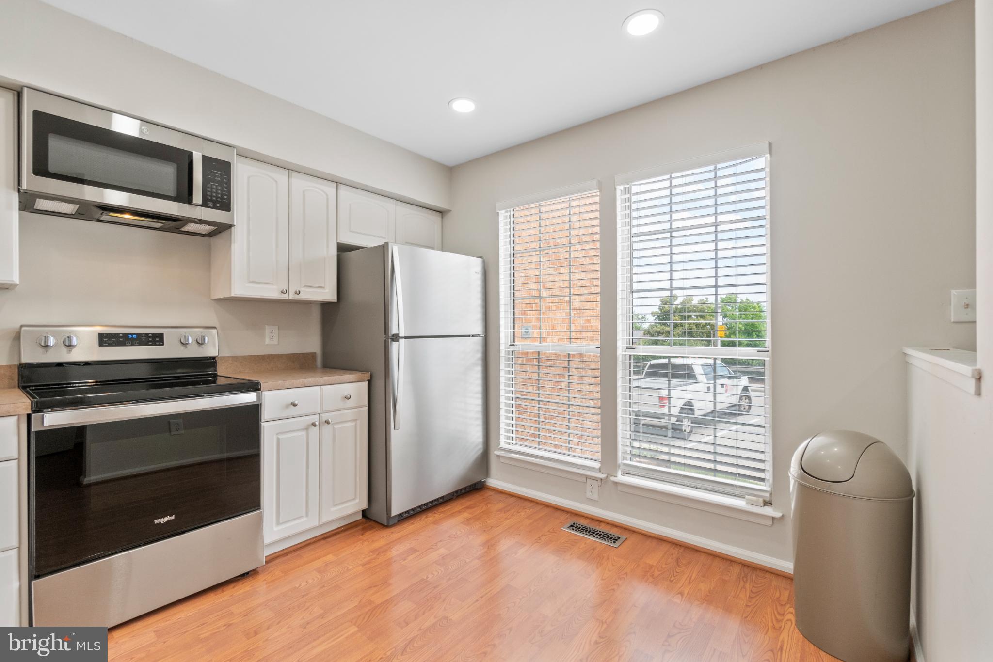 BELVEDERE SQUARE - Residential