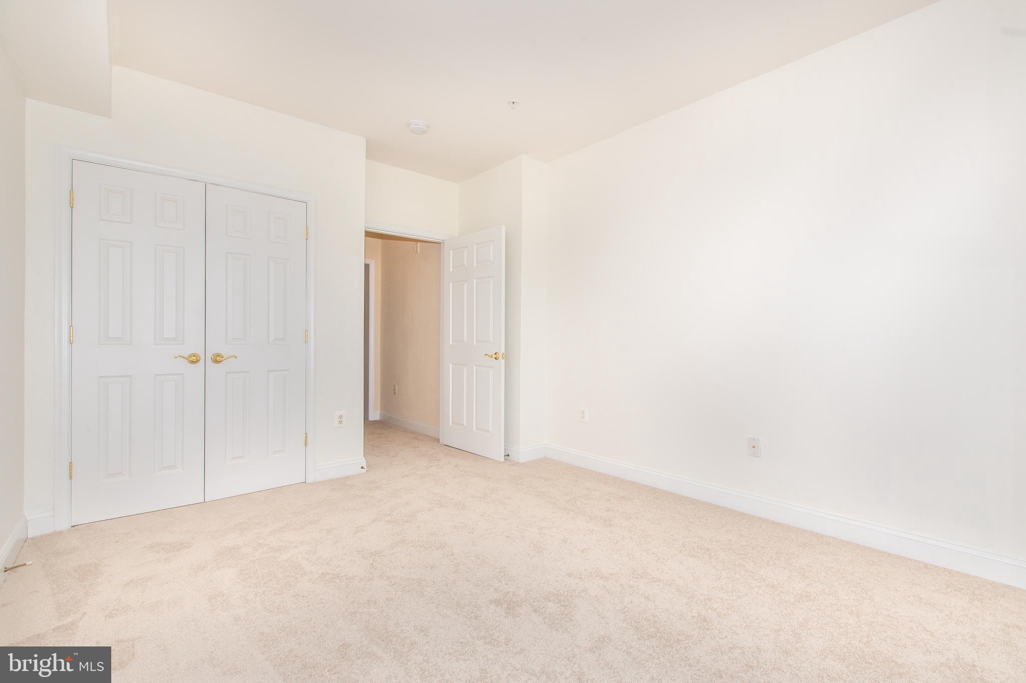KING FARM - Residential Lease