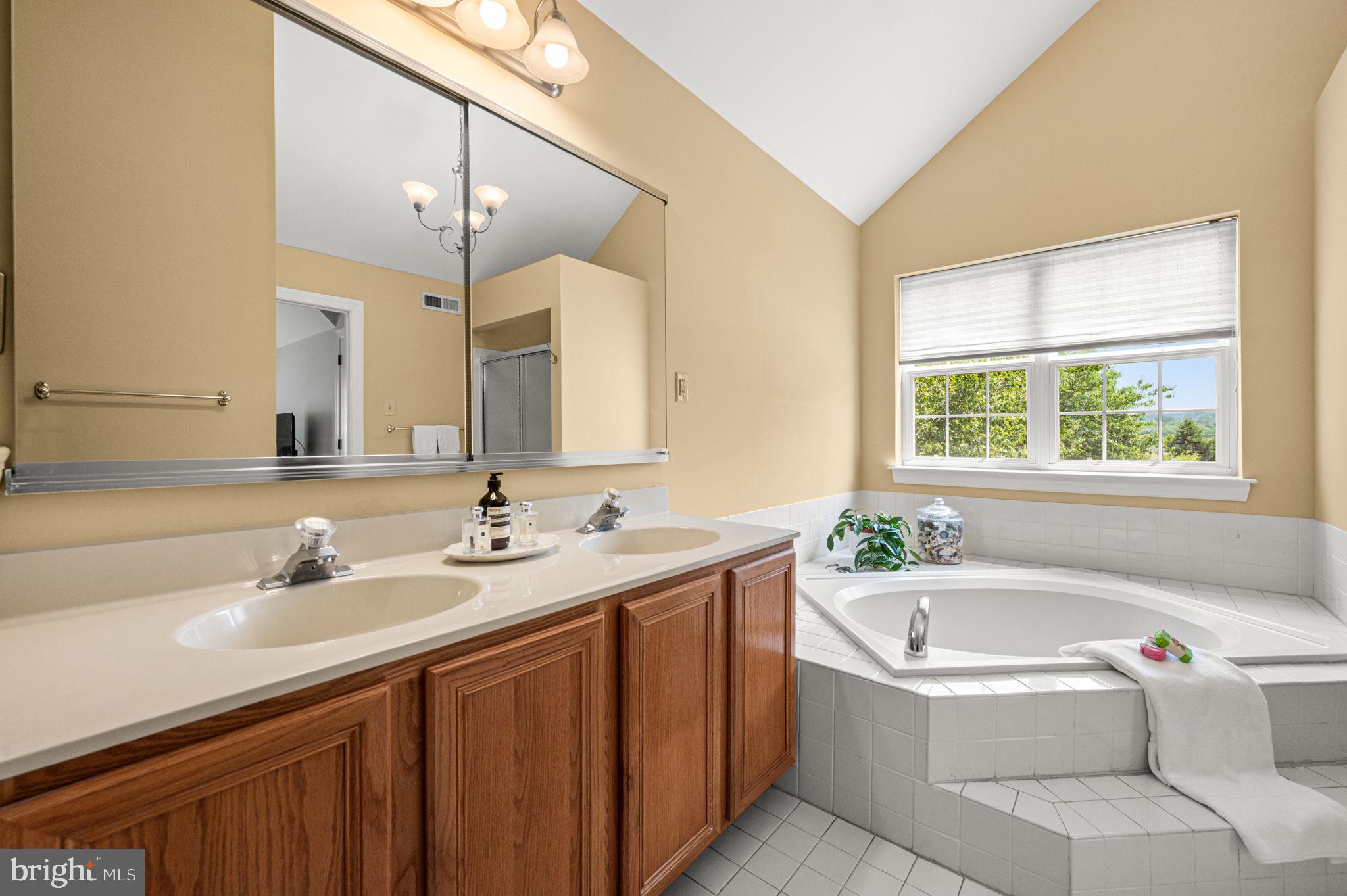 RIDINGS OF MALVERN - Residential