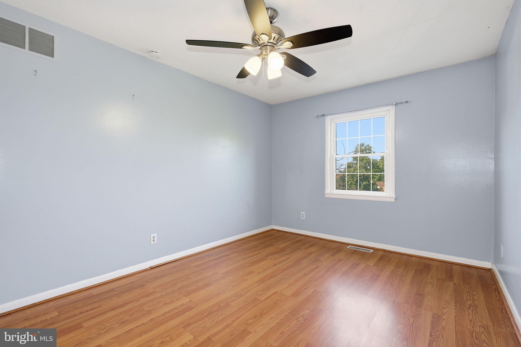 WHISKEY BOTTOM - Residential