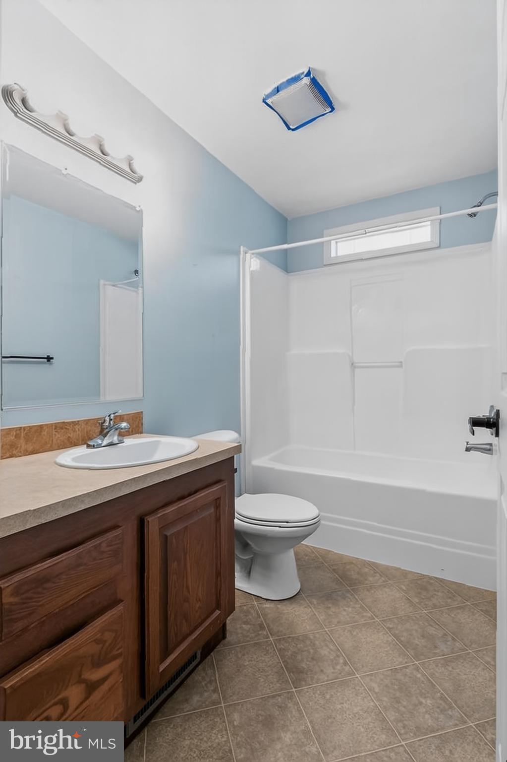 MEADOWS OF CHANTILLY - Residential