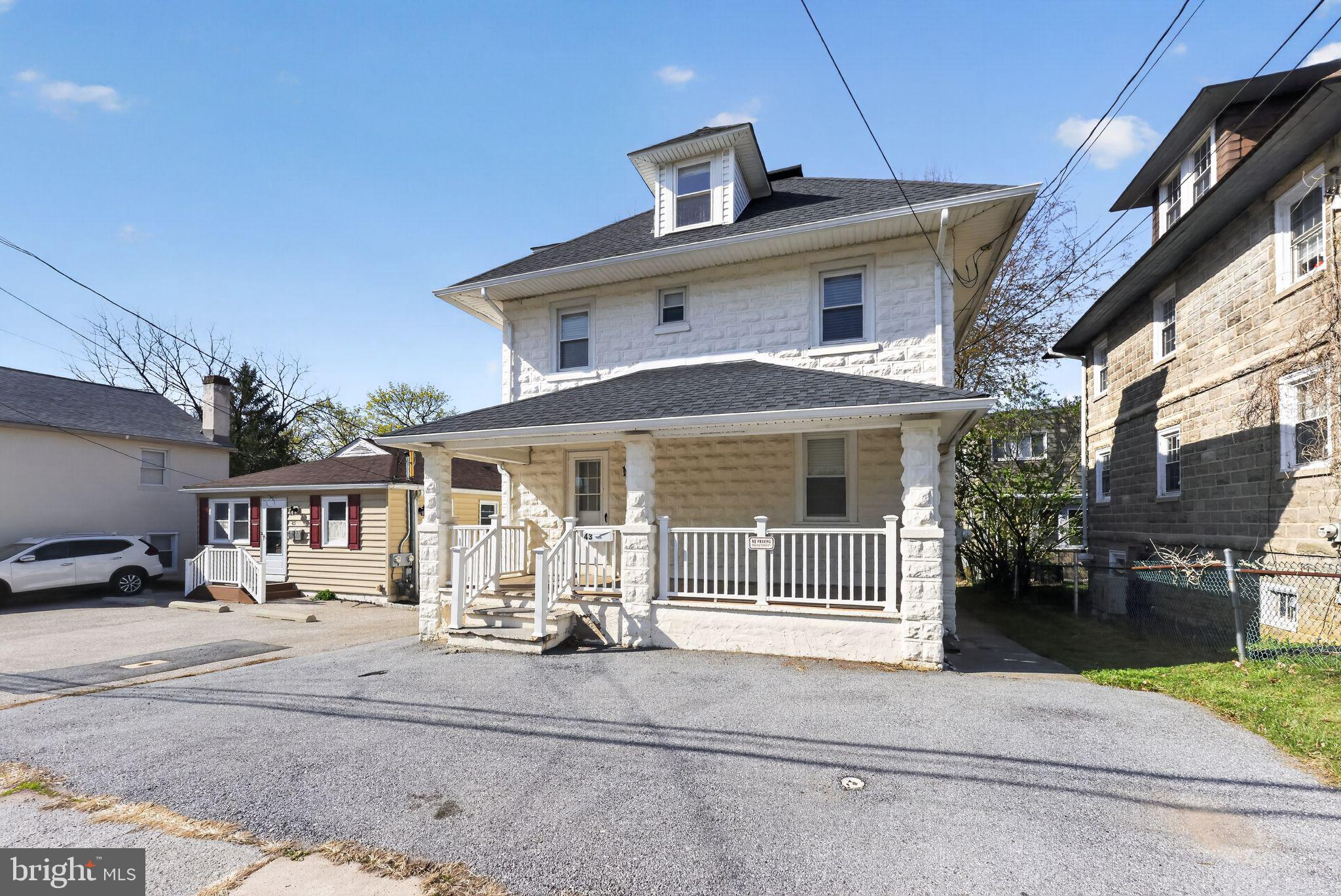 PAOLI GARDENS - Residential
