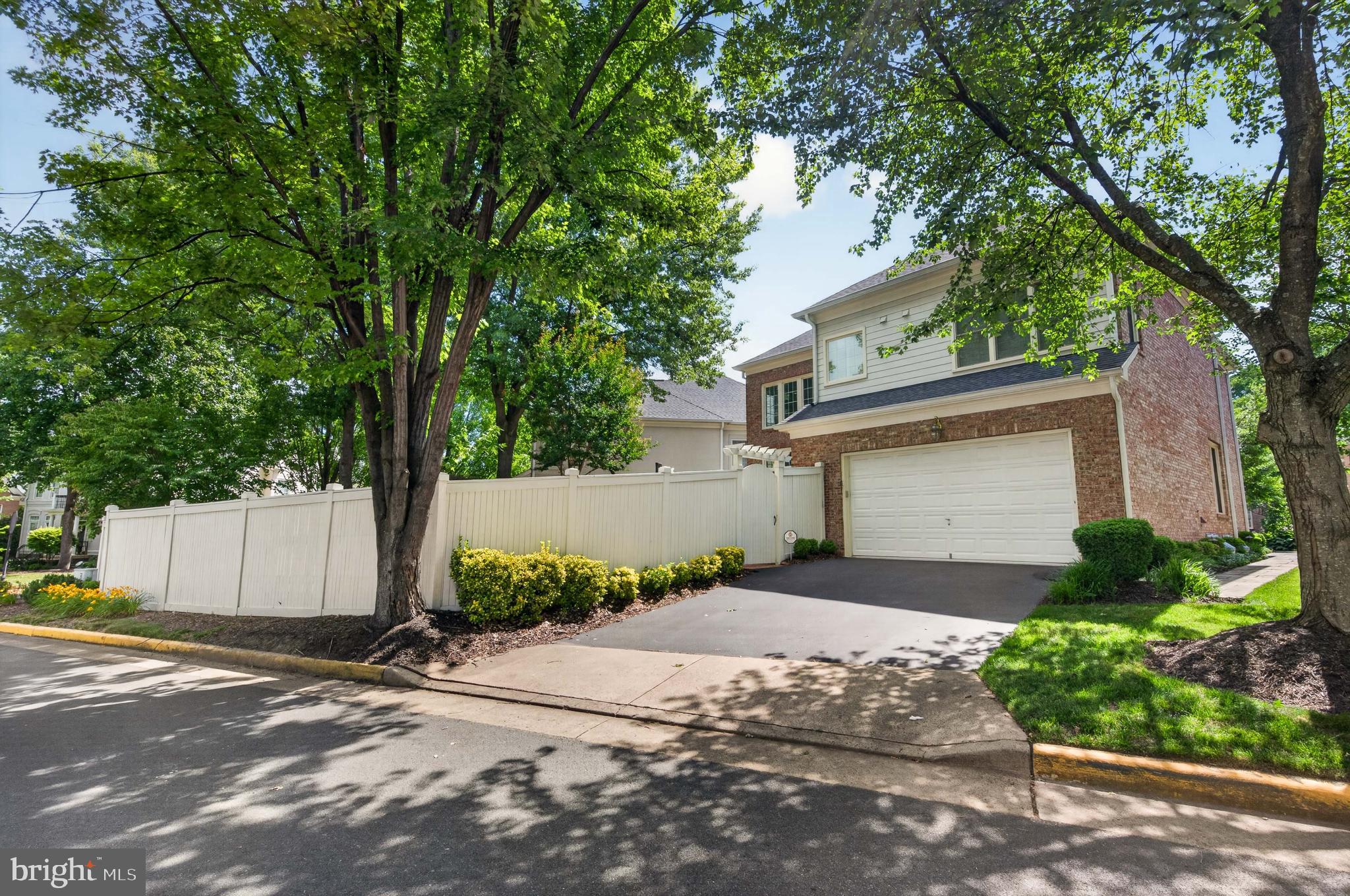 FARRCROFT - Residential