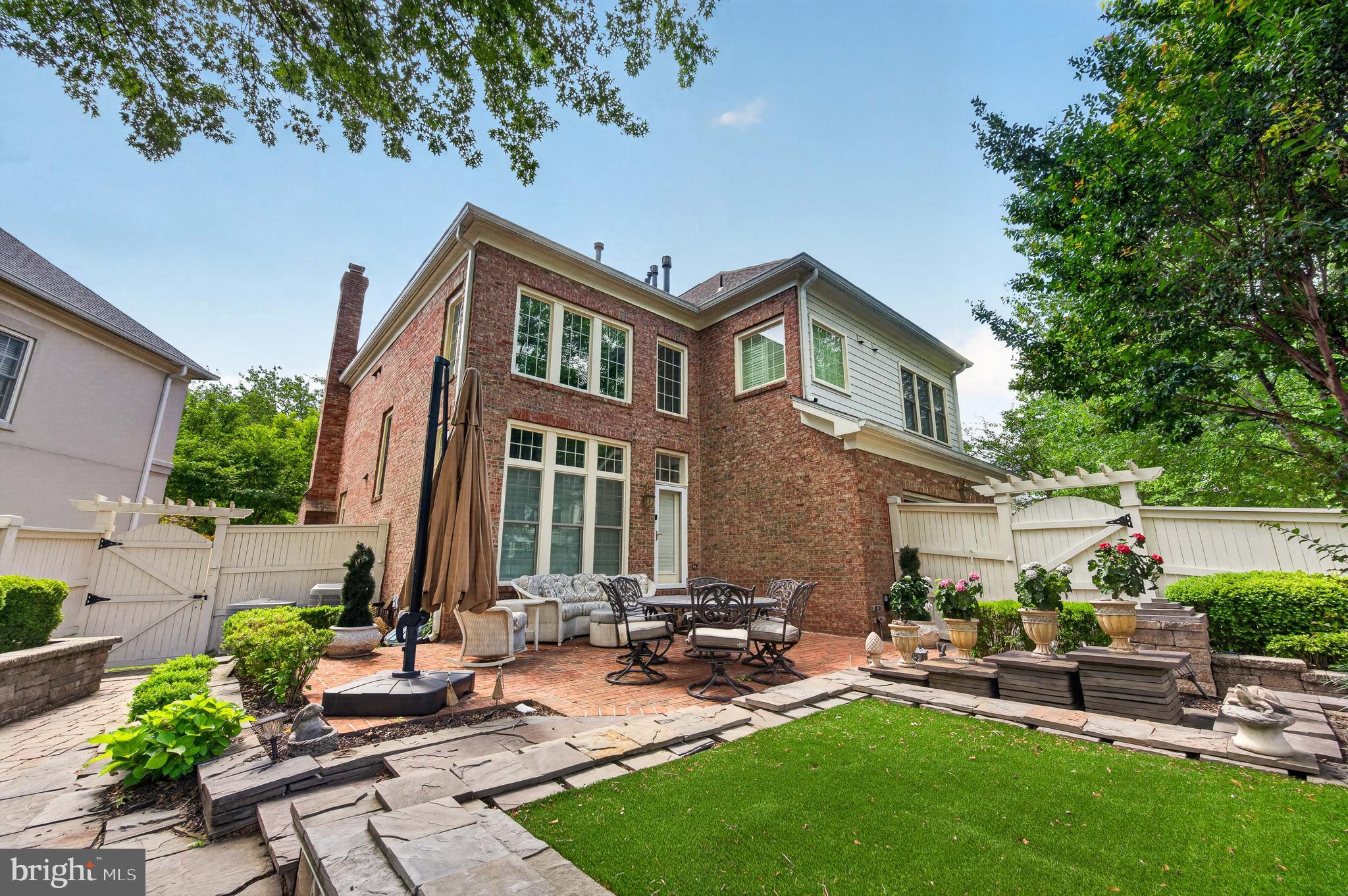 FARRCROFT - Residential