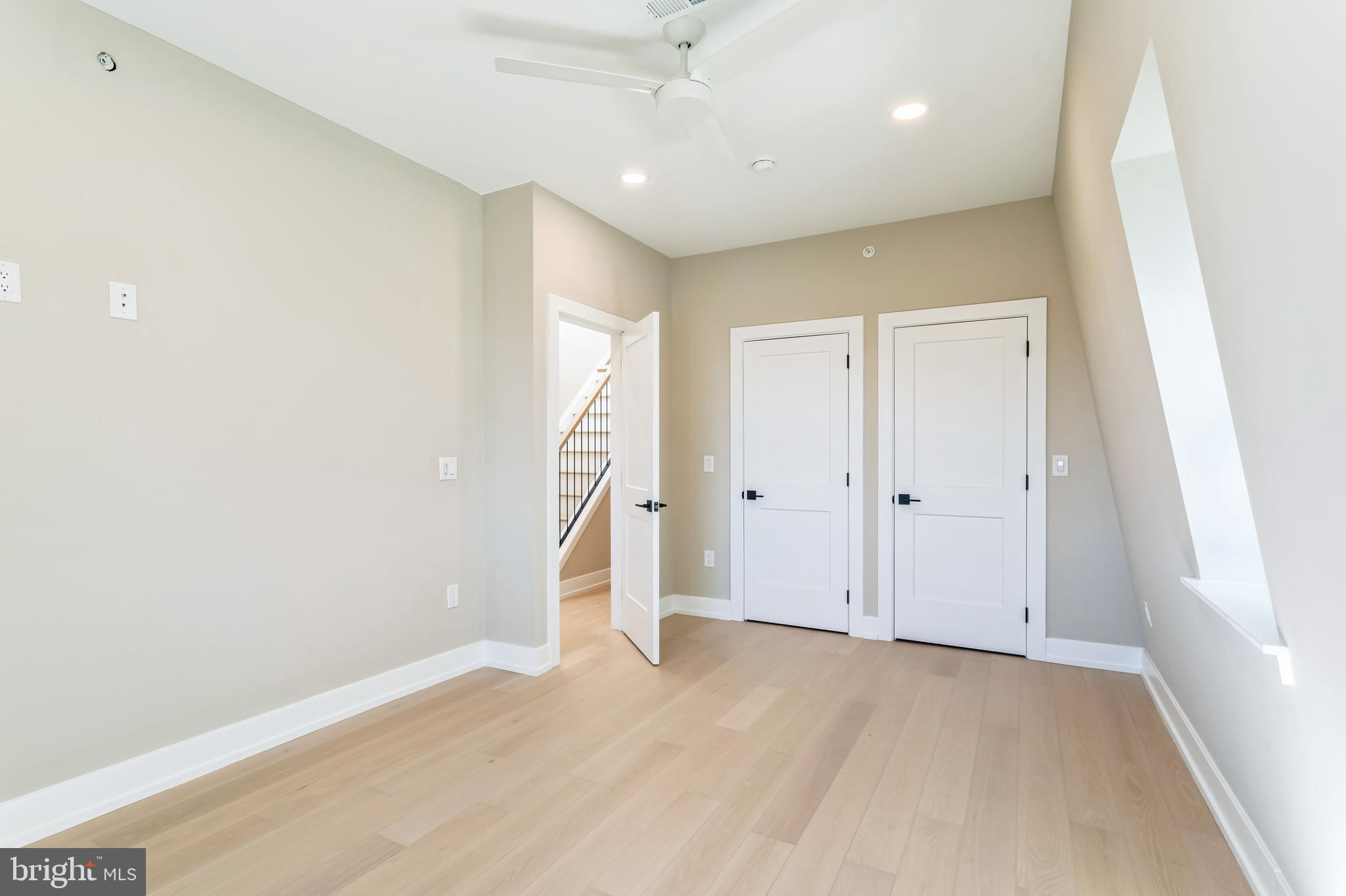 PHILADELPHIA - Residential