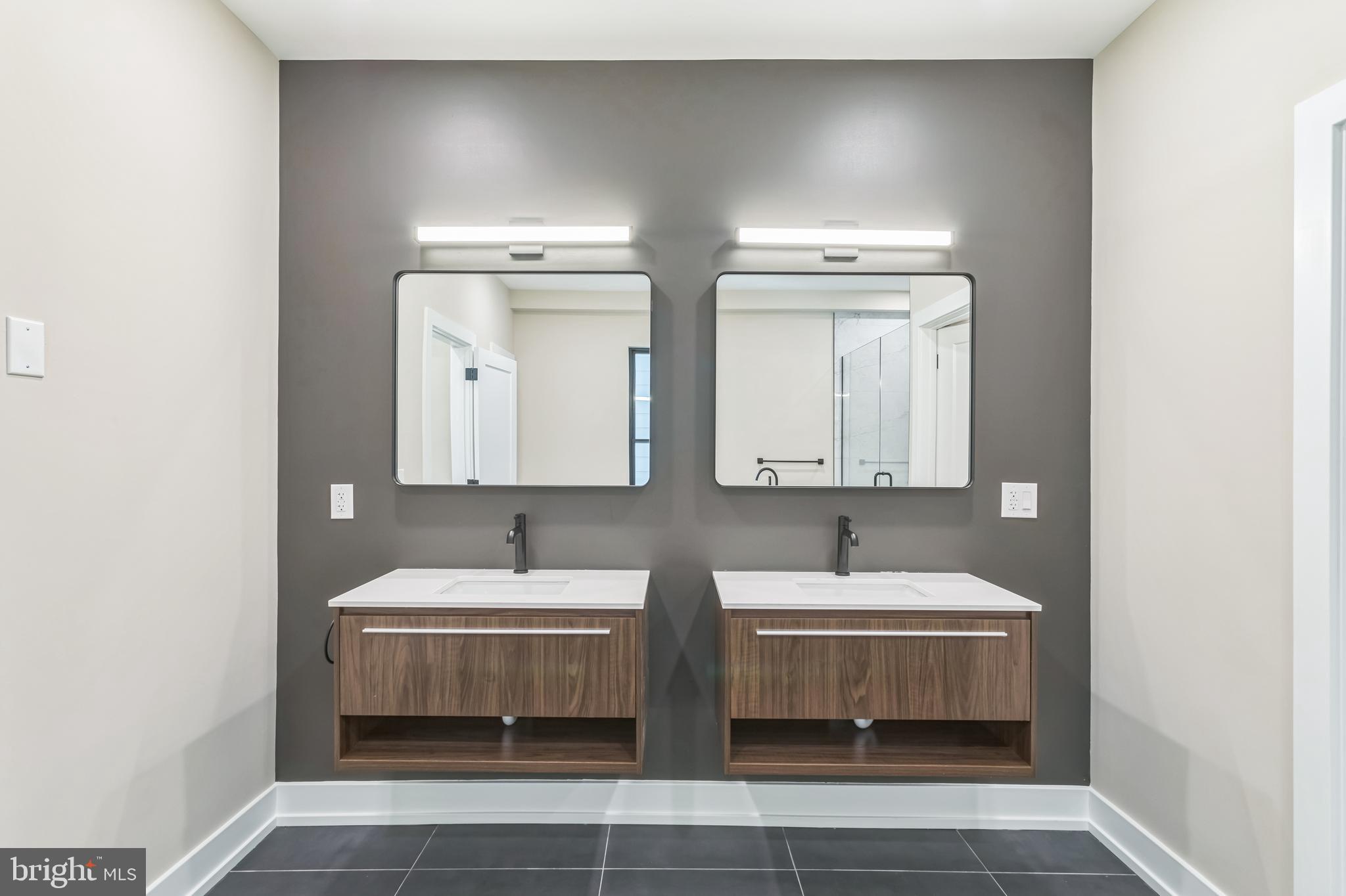 PHILADELPHIA - Residential