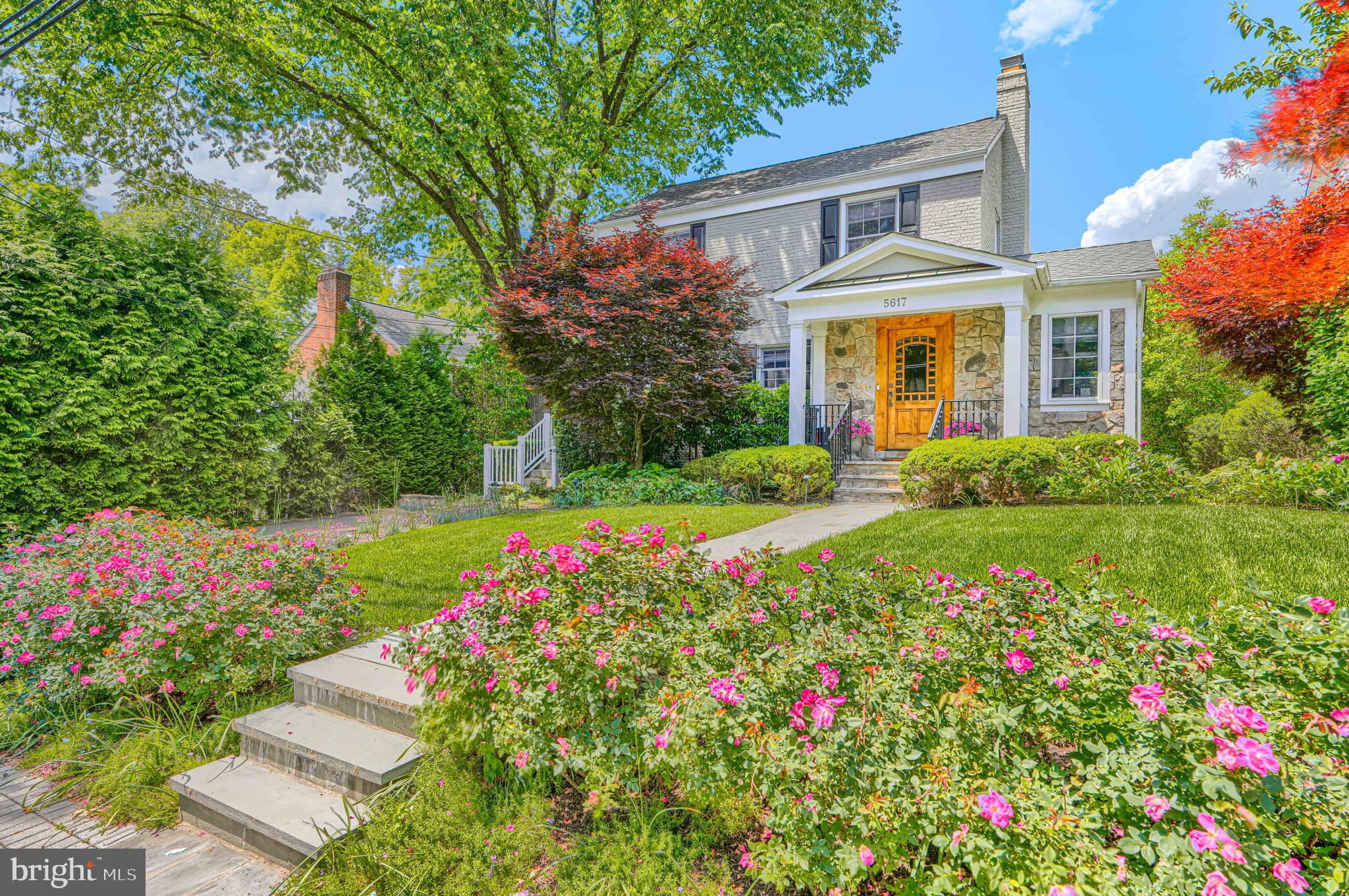 GREENWICH FOREST - Residential