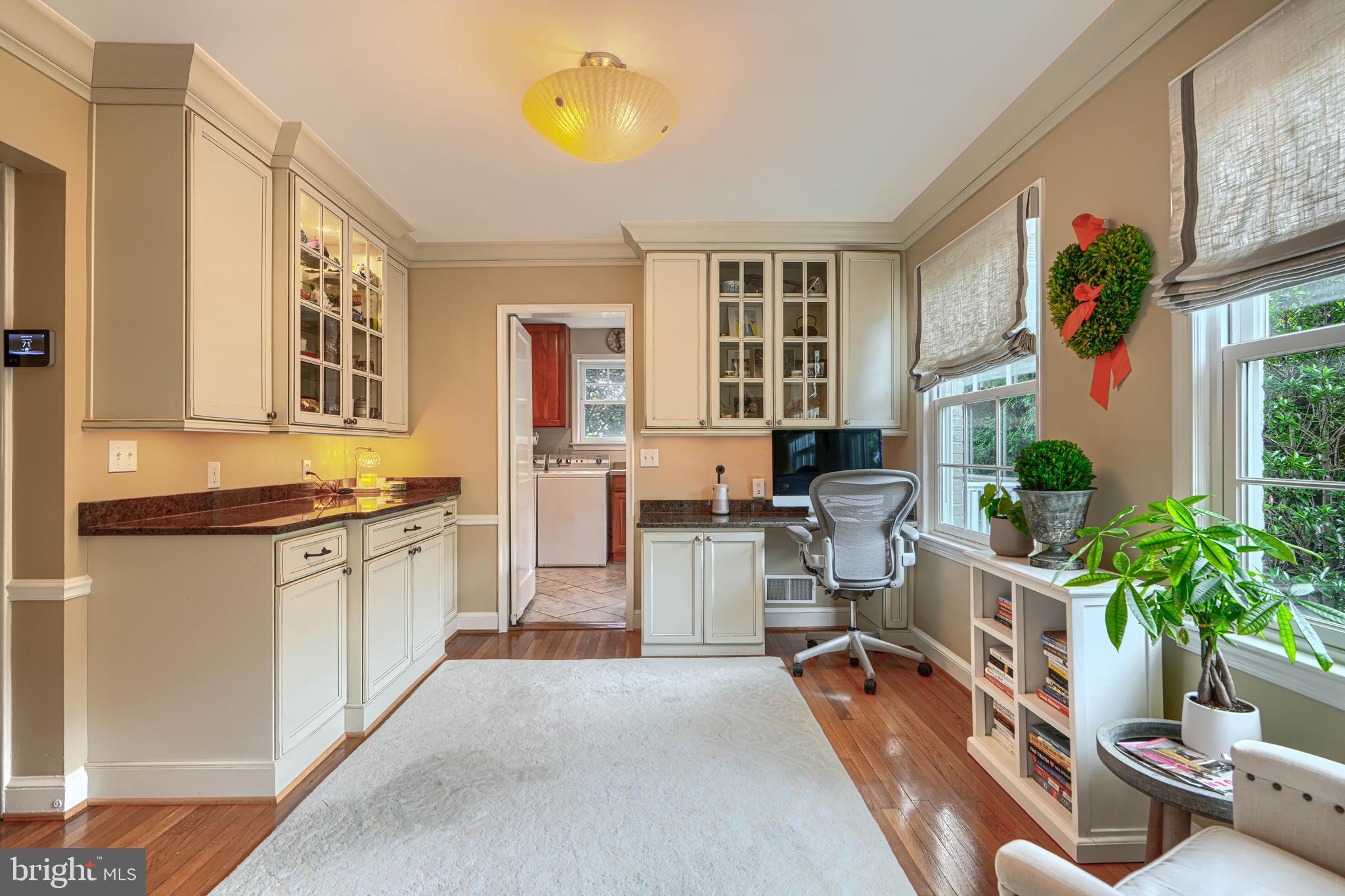 GREENWICH FOREST - Residential