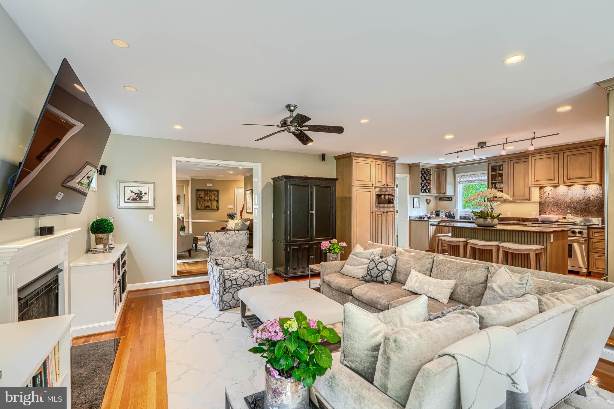GREENWICH FOREST - Residential