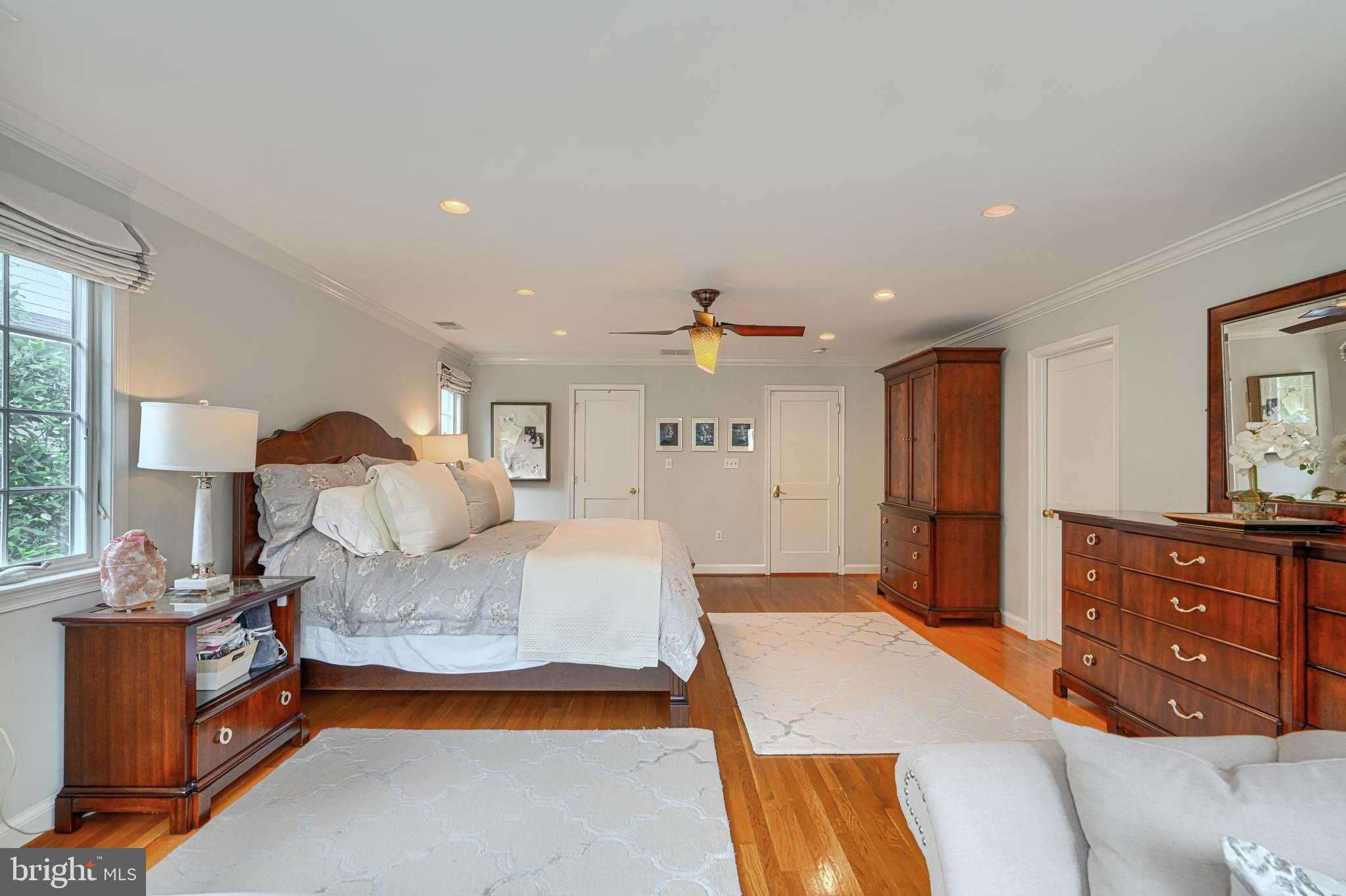 GREENWICH FOREST - Residential