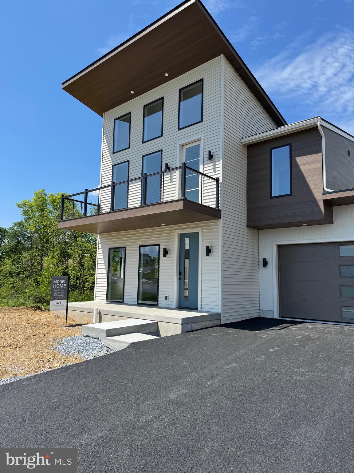 MOUNTAIN MEADOWS - Residential