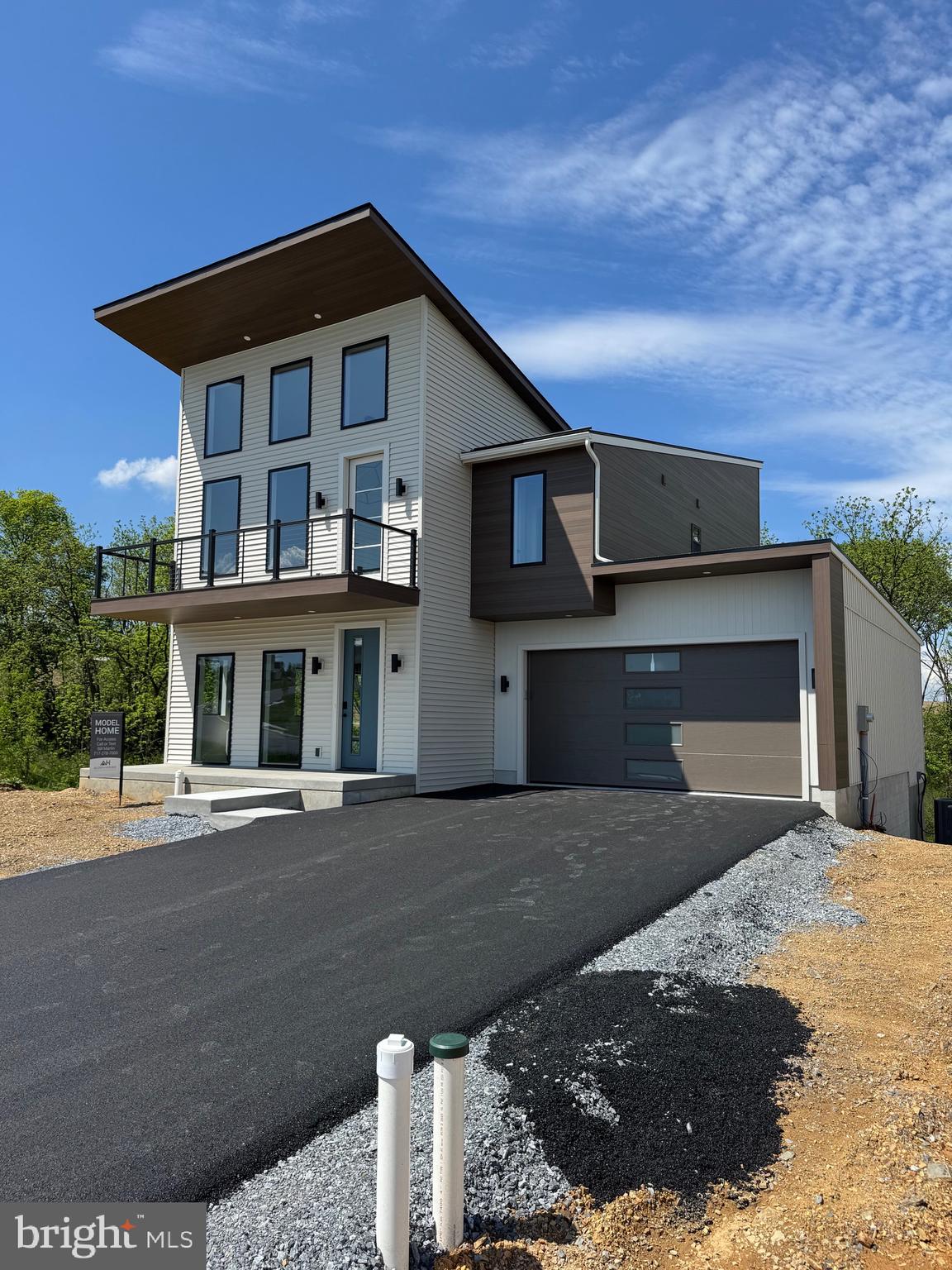 MOUNTAIN MEADOWS - Residential