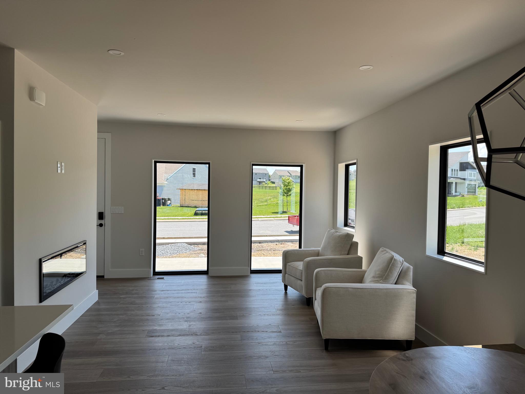 MOUNTAIN MEADOWS - Residential