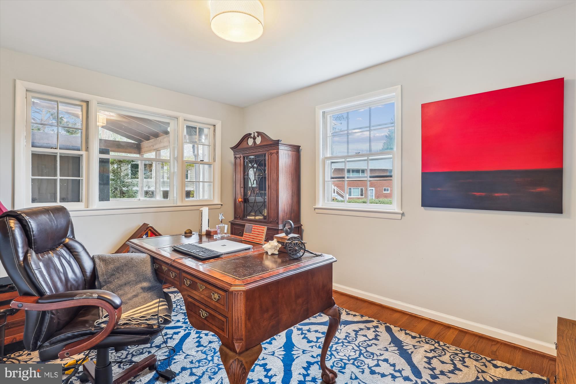CRESCENT HILLS - Residential