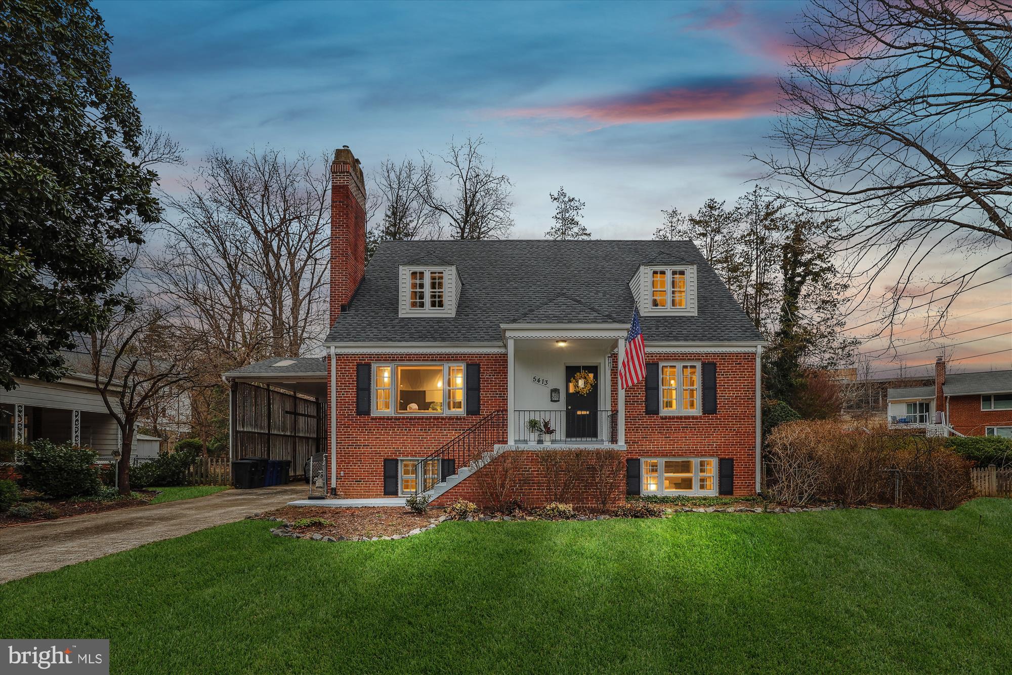 CRESCENT HILLS - Residential