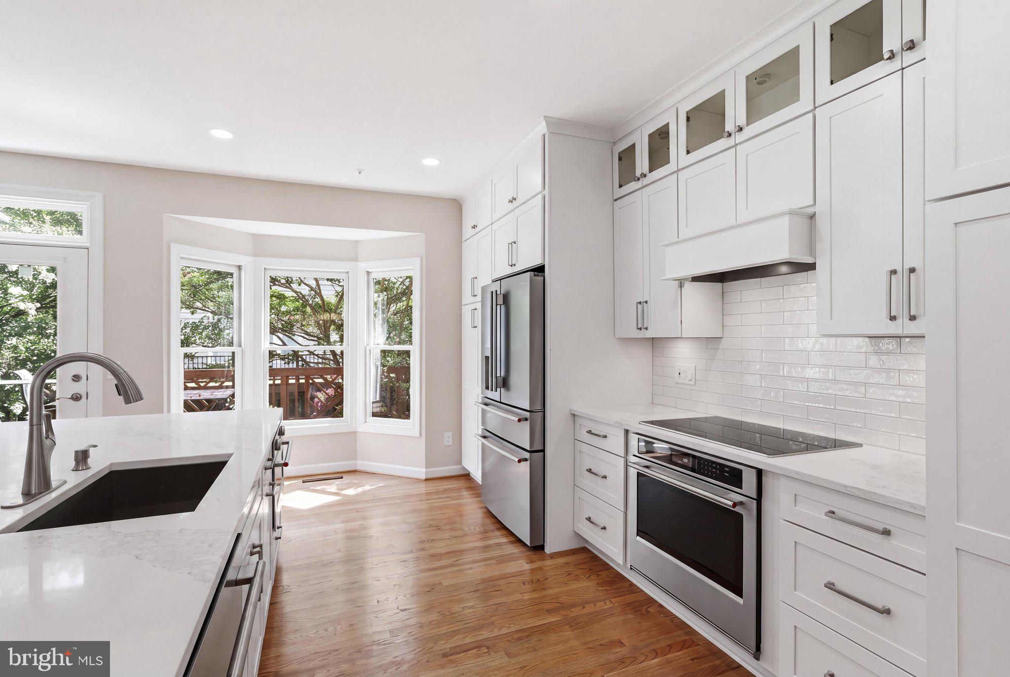 AMBERWOOD - Residential