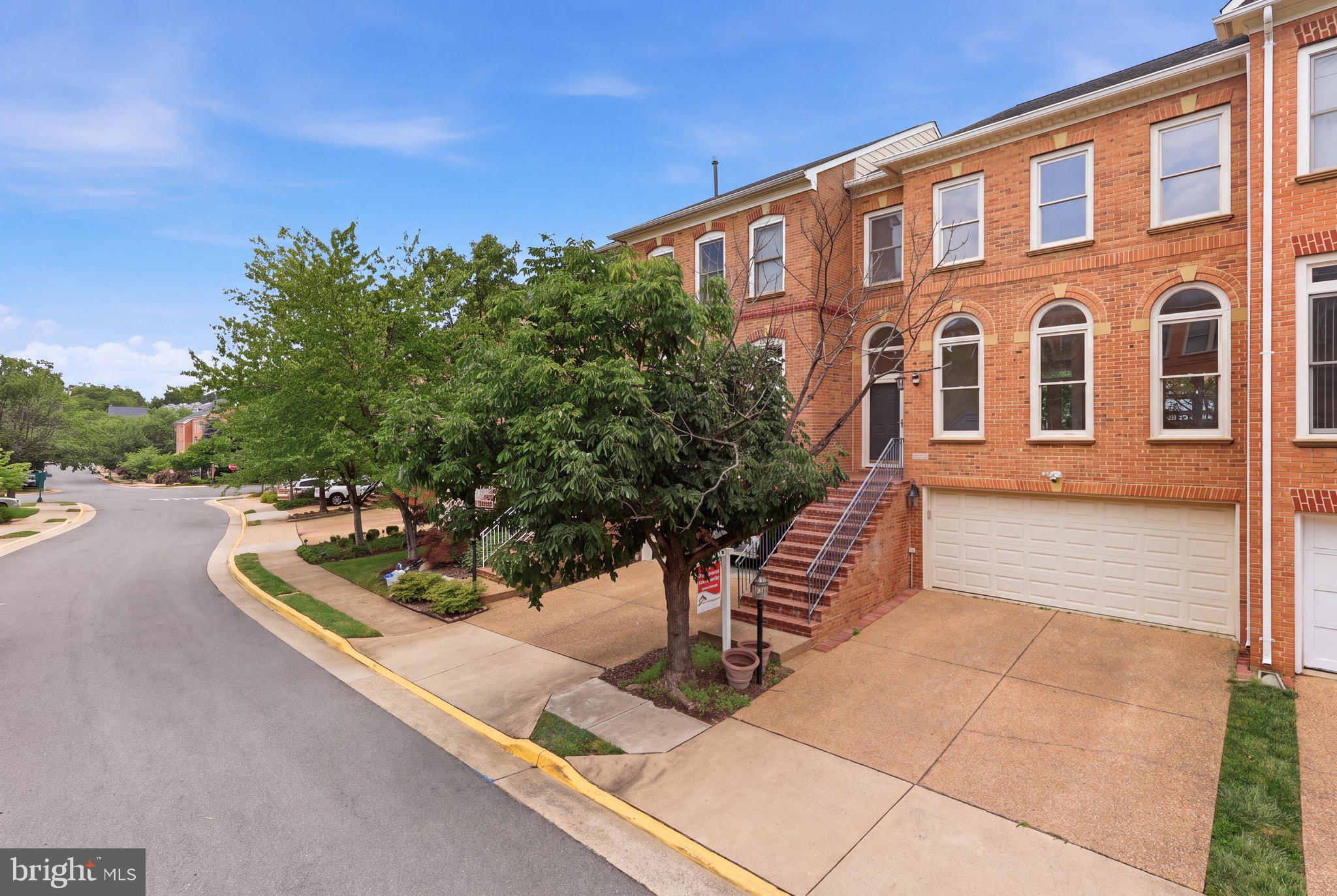 AMBERWOOD - Residential