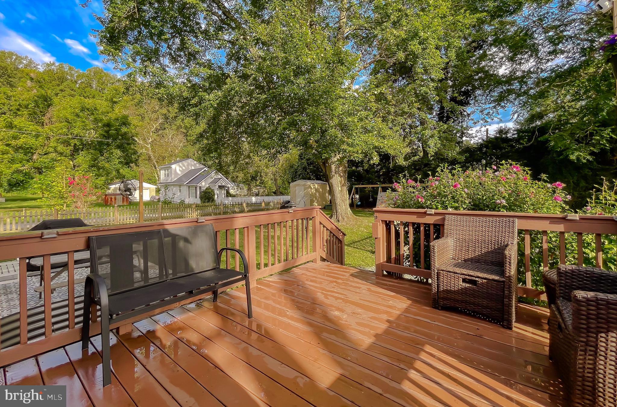 EAGLE HARBOR - Residential