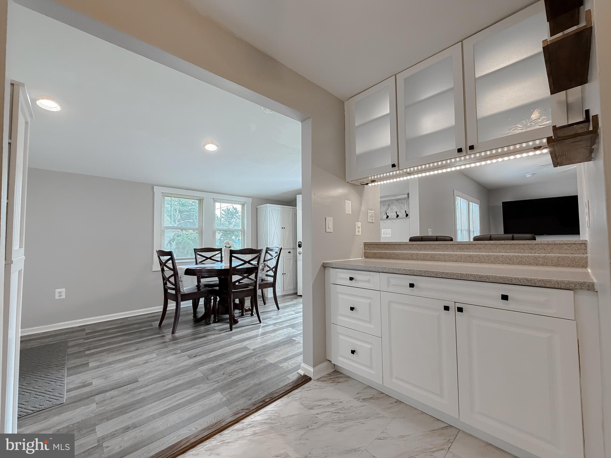 EAGLE HARBOR - Residential