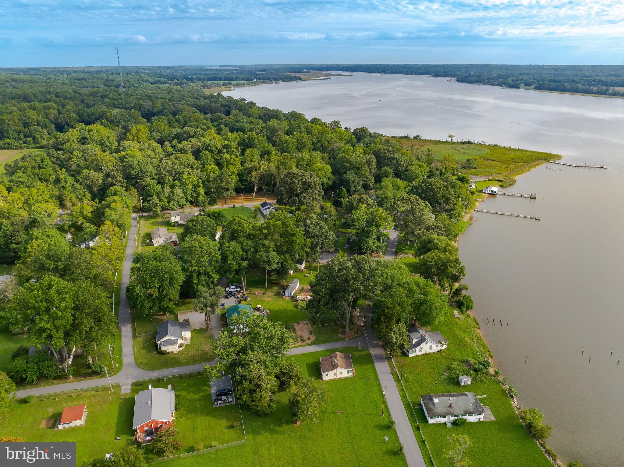 EAGLE HARBOR - Residential