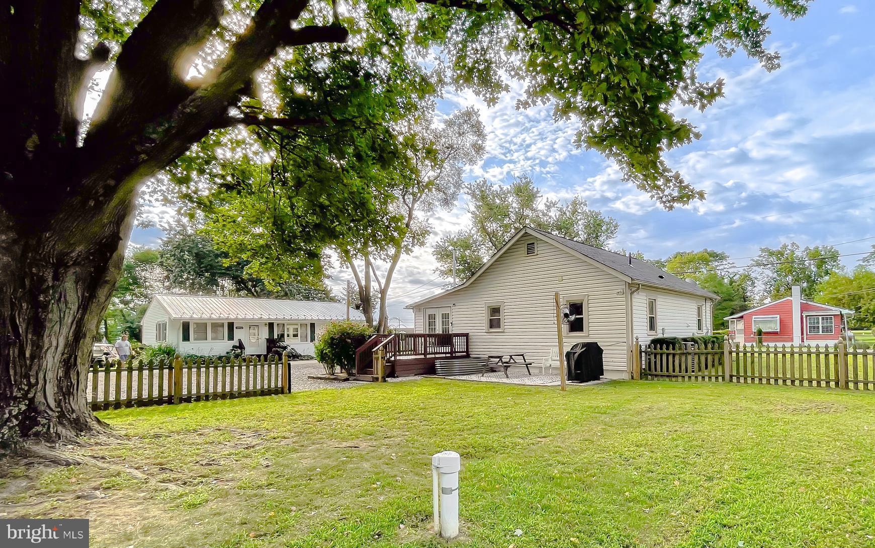 EAGLE HARBOR - Residential