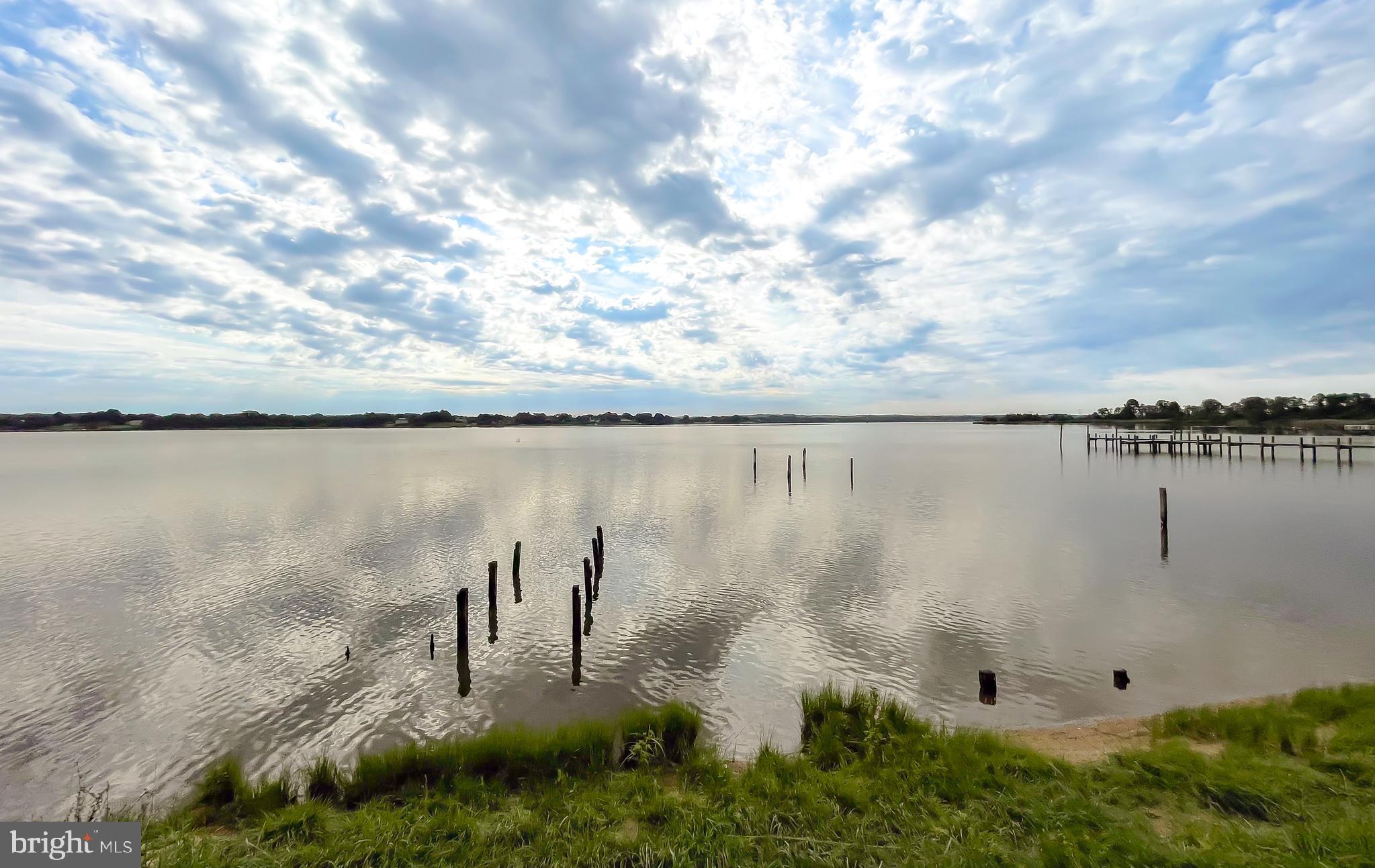 EAGLE HARBOR - Residential