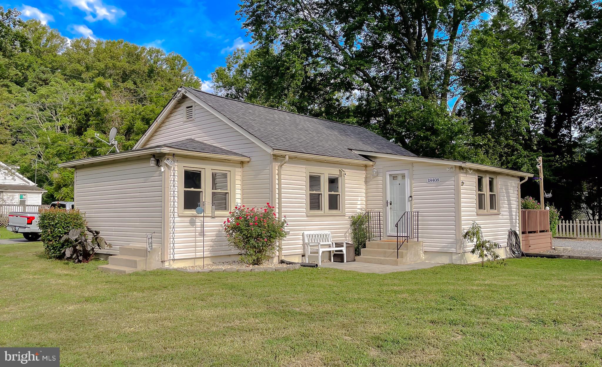 EAGLE HARBOR - Residential