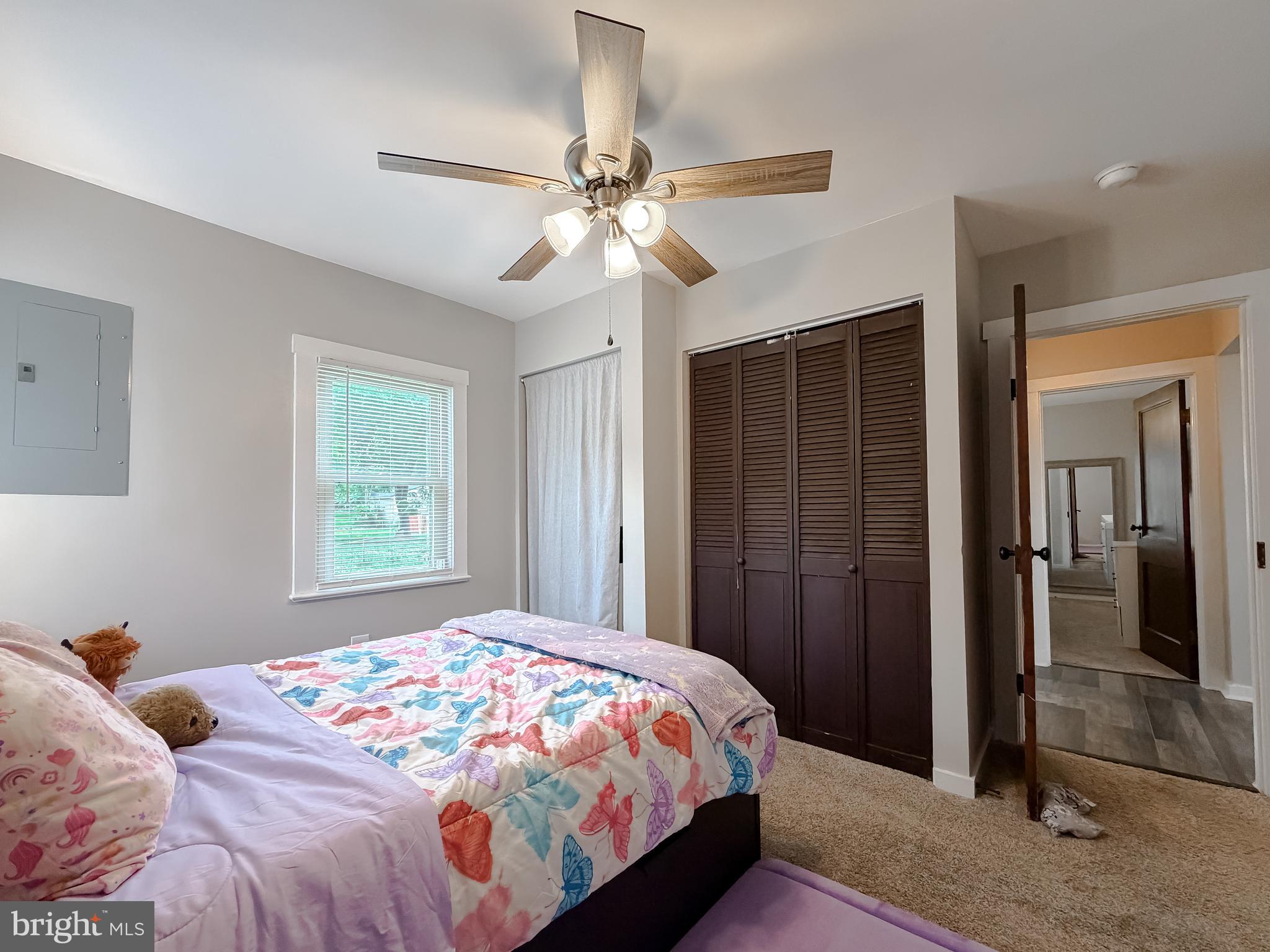 EAGLE HARBOR - Residential