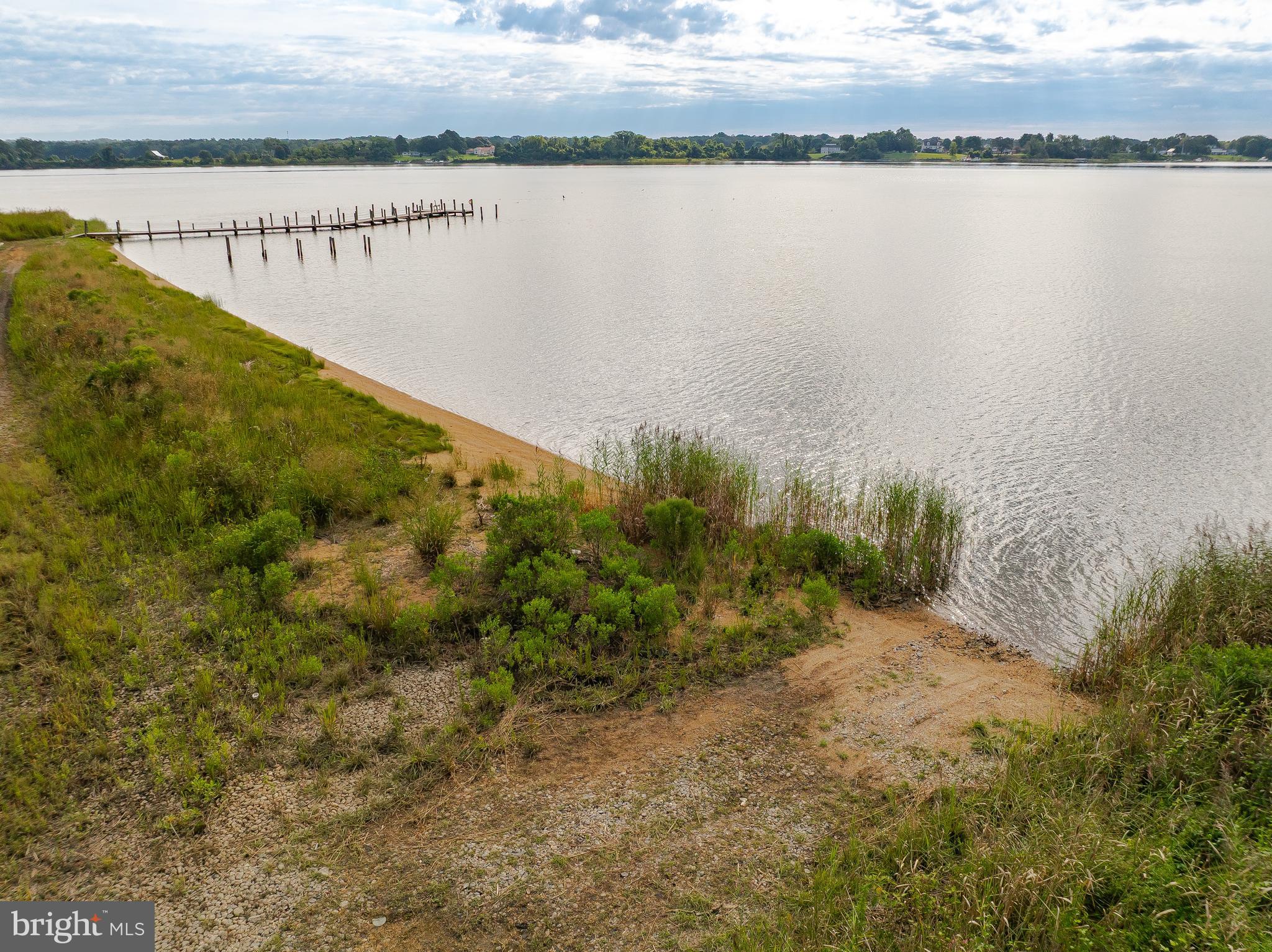 EAGLE HARBOR - Residential