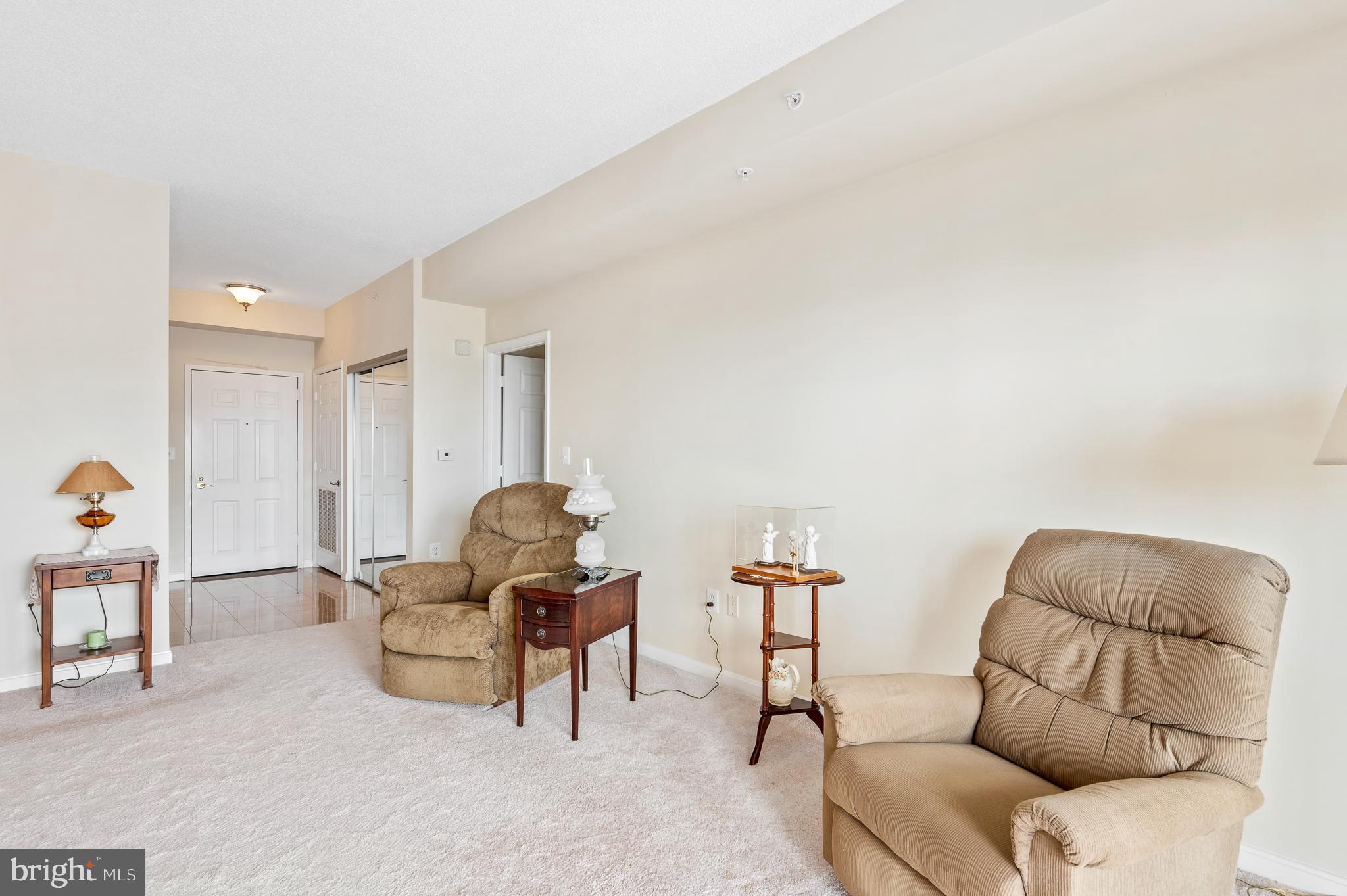 LANSDOWNE WOODS - Residential