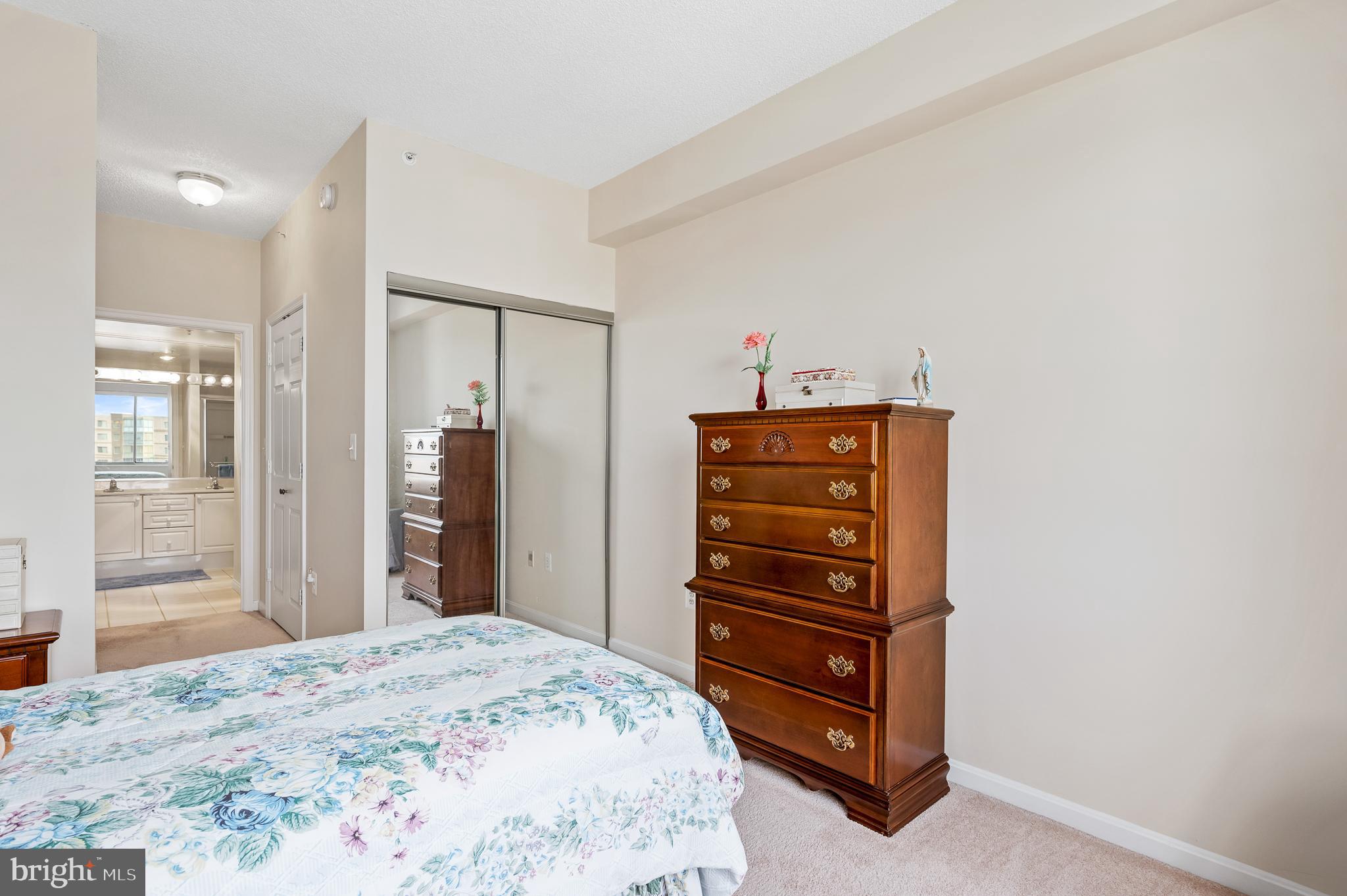 LANSDOWNE WOODS - Residential