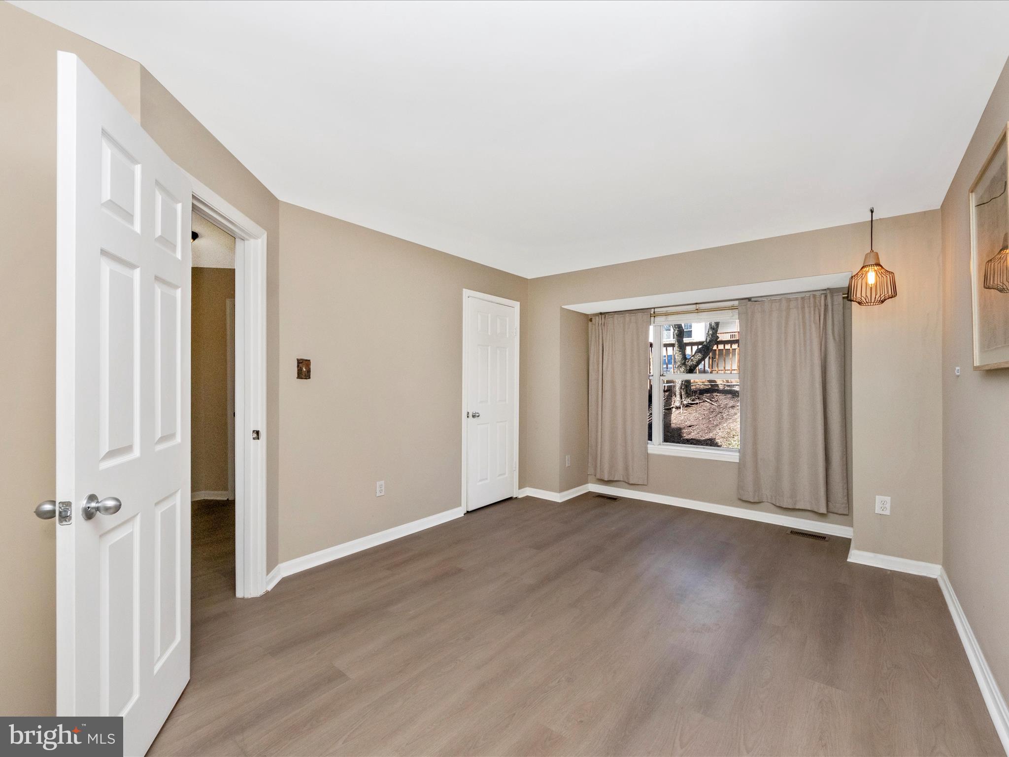 RIVERCHASE CONDOS - Residential