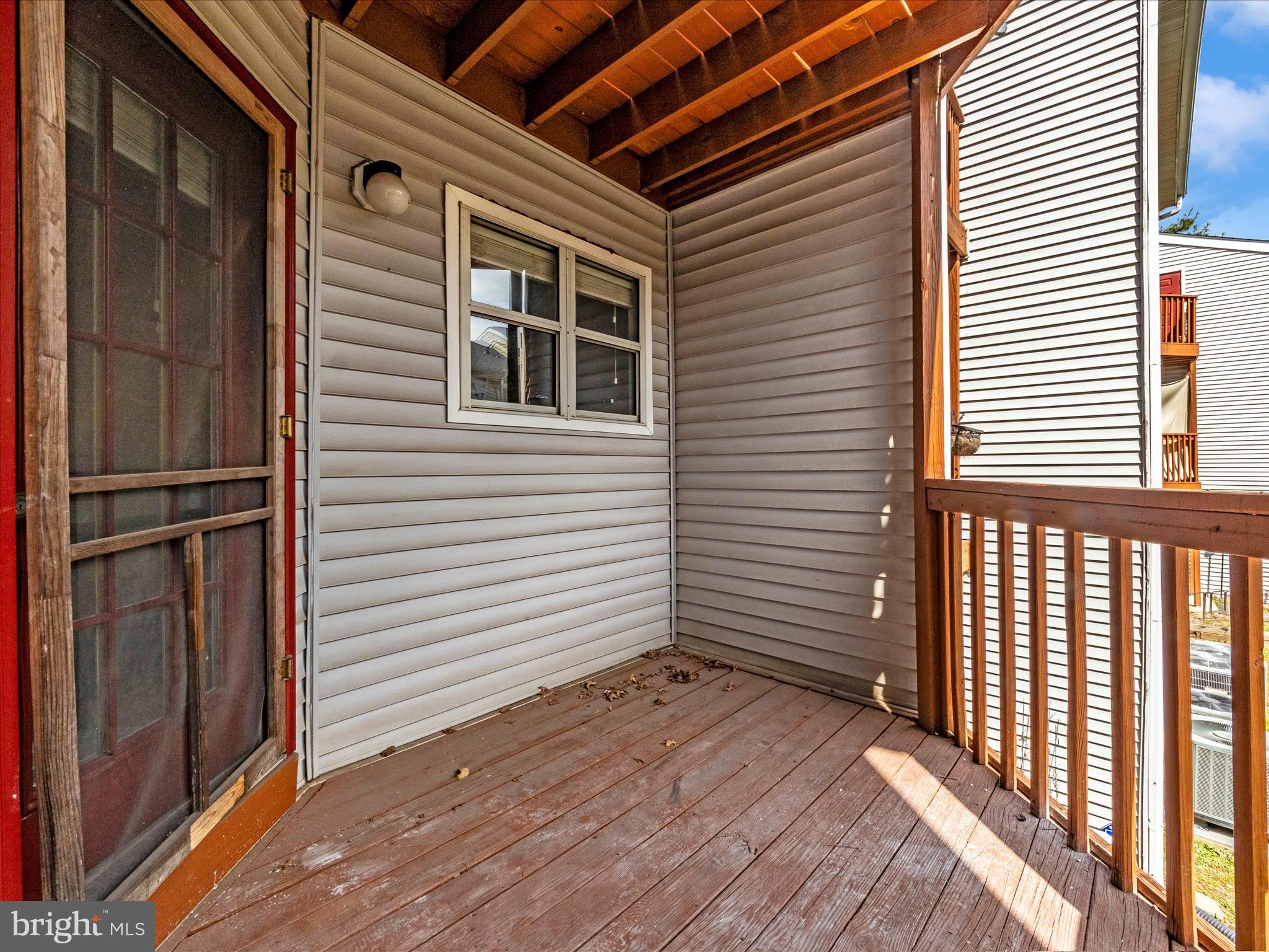 RIVERCHASE CONDOS - Residential