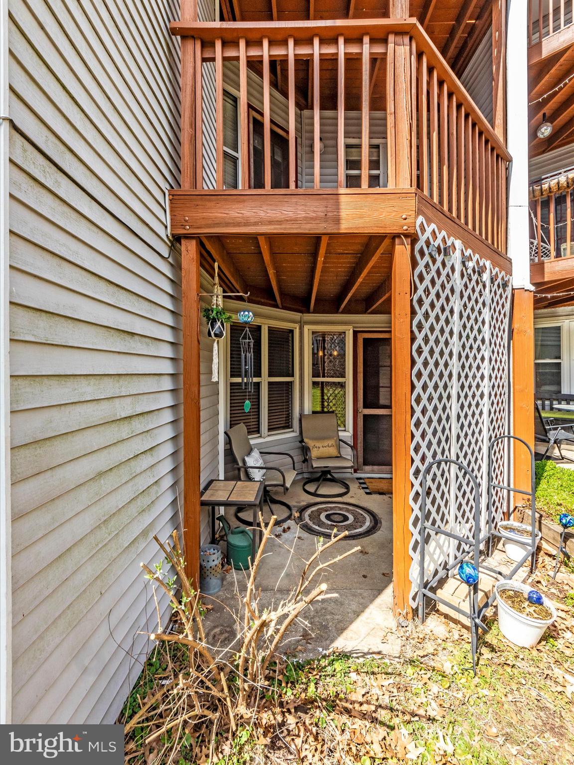 RIVERCHASE CONDOS - Residential