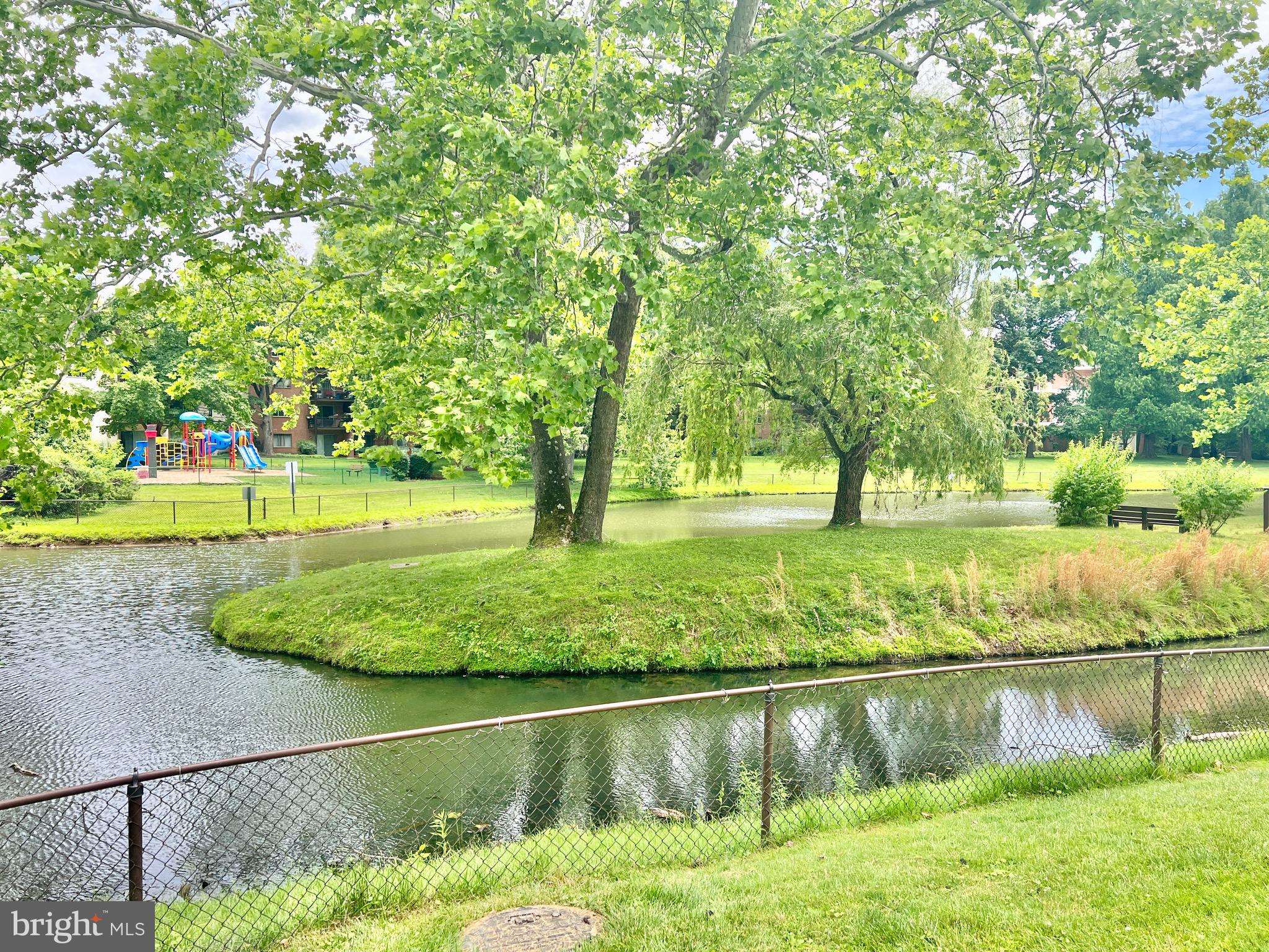 GROSVENOR PARK - Residential