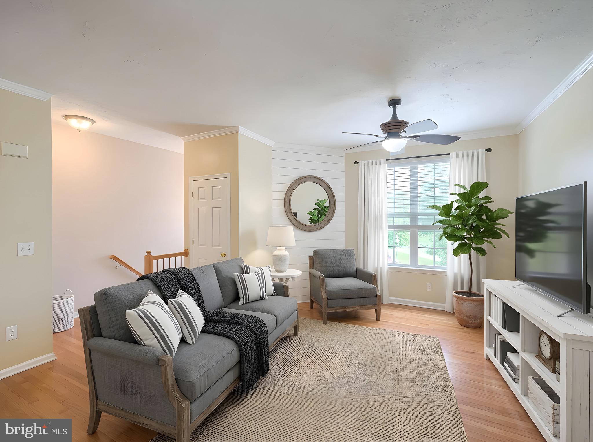 COLONIAL HILLS - Residential