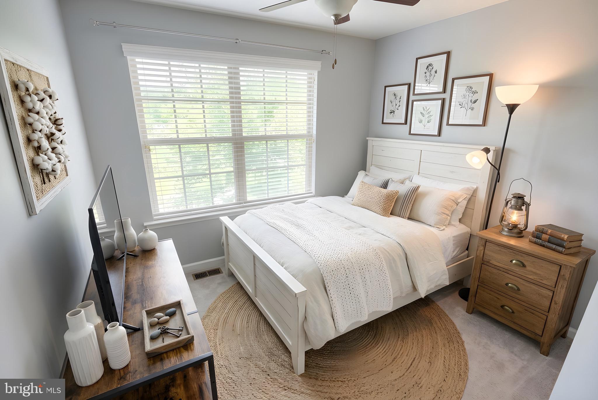 COLONIAL HILLS - Residential