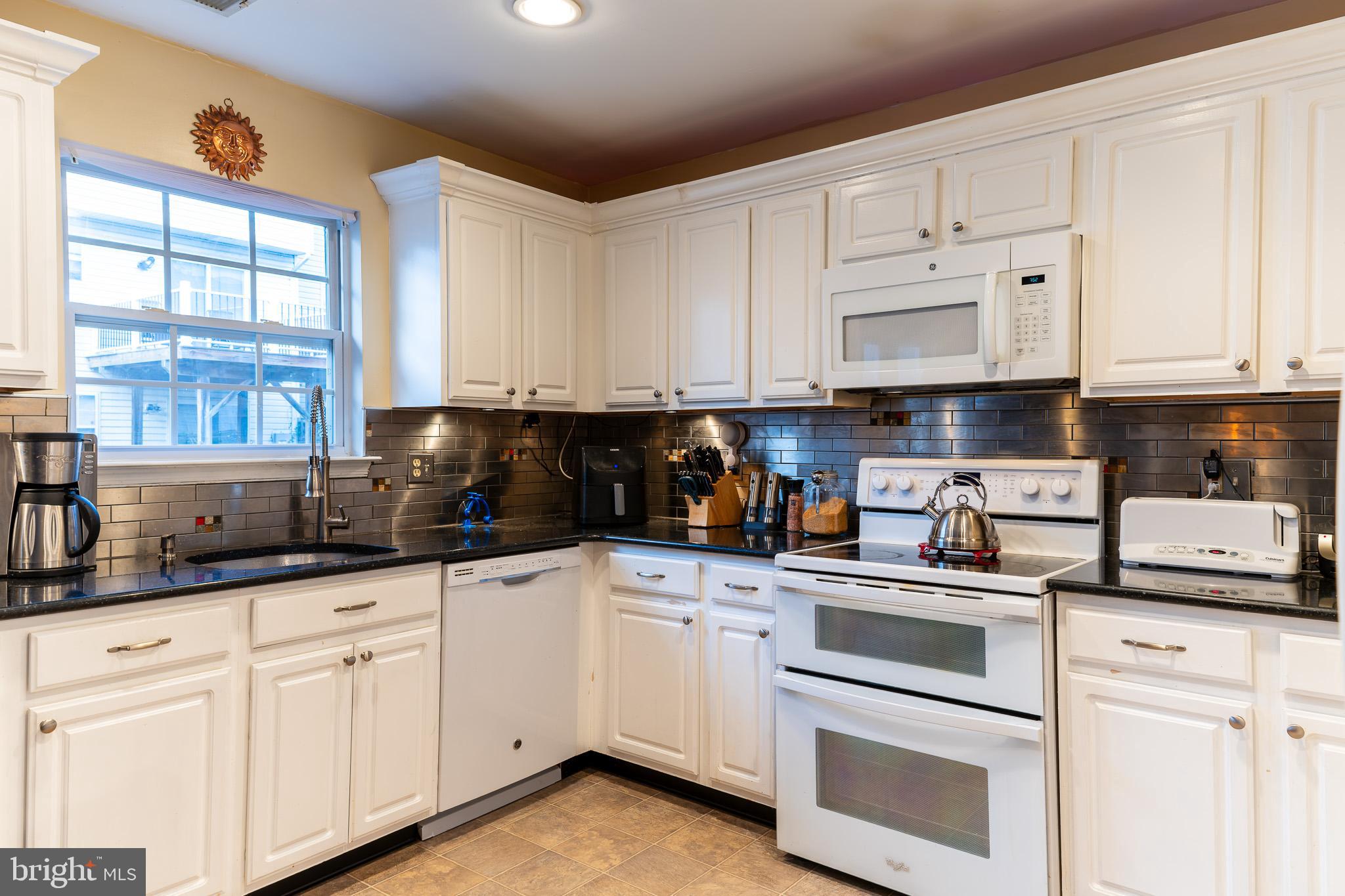 SYLVAN HEIGHTS PLAT 1> - Residential
